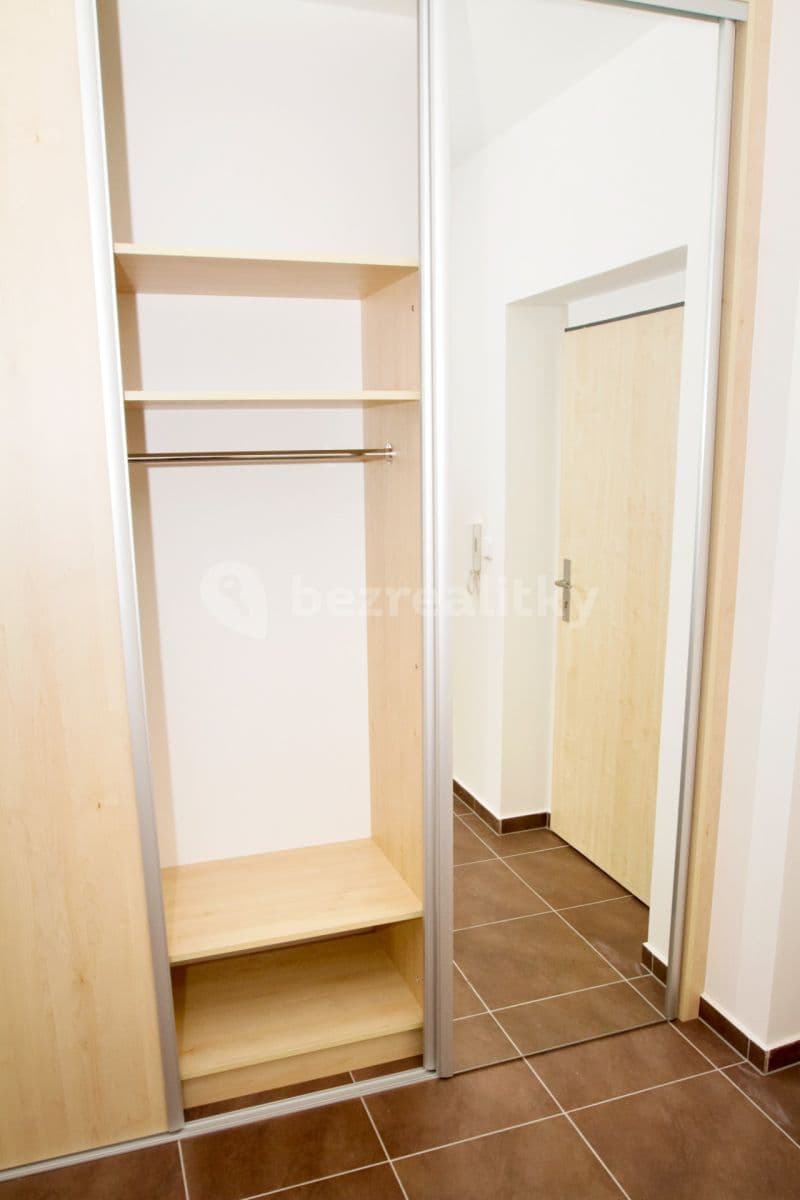 Small studio flat to rent, 34 m², U Leskavy, Brno, Jihomoravský Region Small studio flat to rent, 34 m², U Leskavy, Brno, Jihomoravský Region