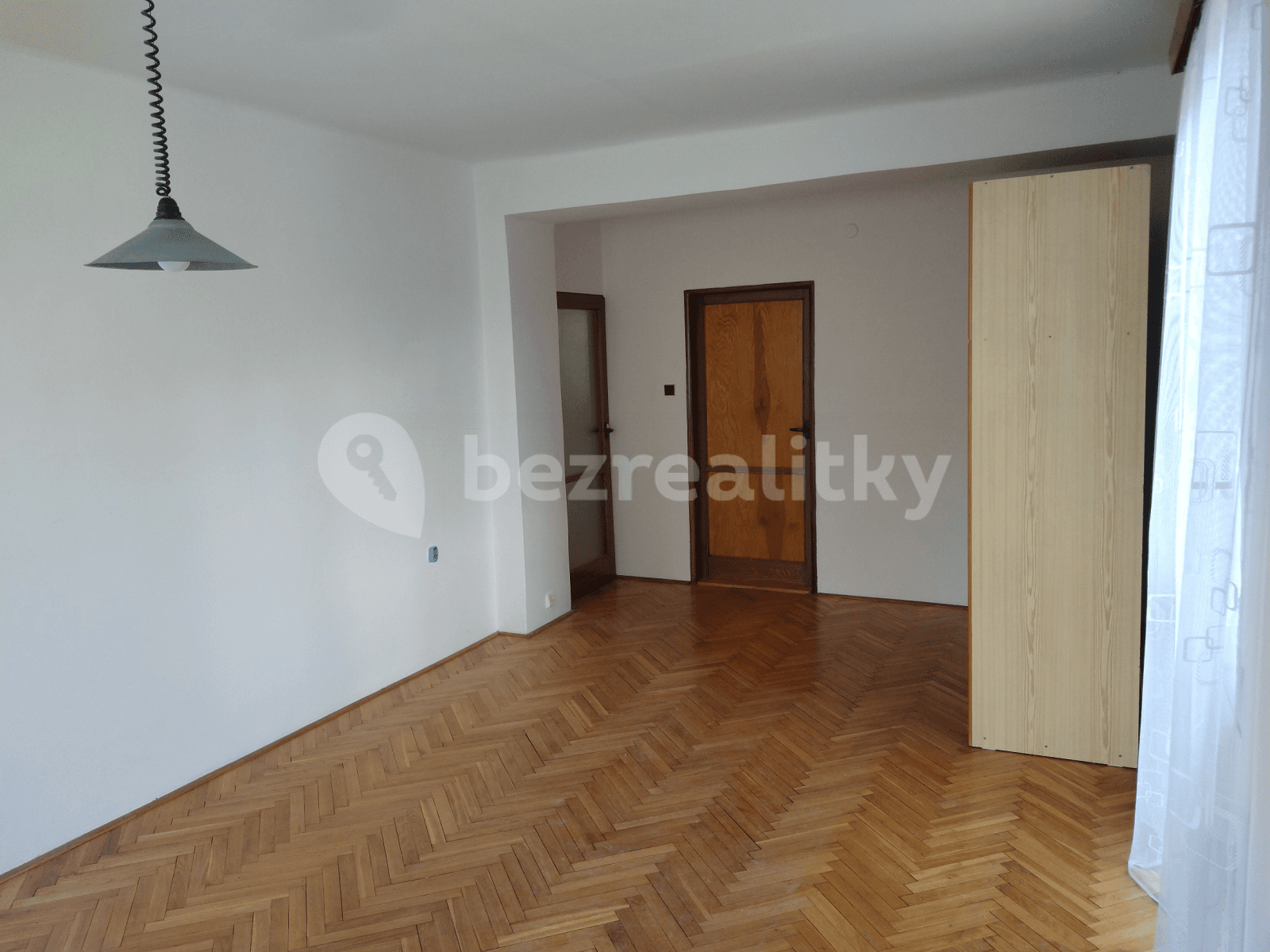 2 bedroom flat to rent, 51 m², Nad Zlíchovem, Prague, Prague 2 bedroom flat to rent, 51 m², Nad Zlíchovem, Prague, Prague