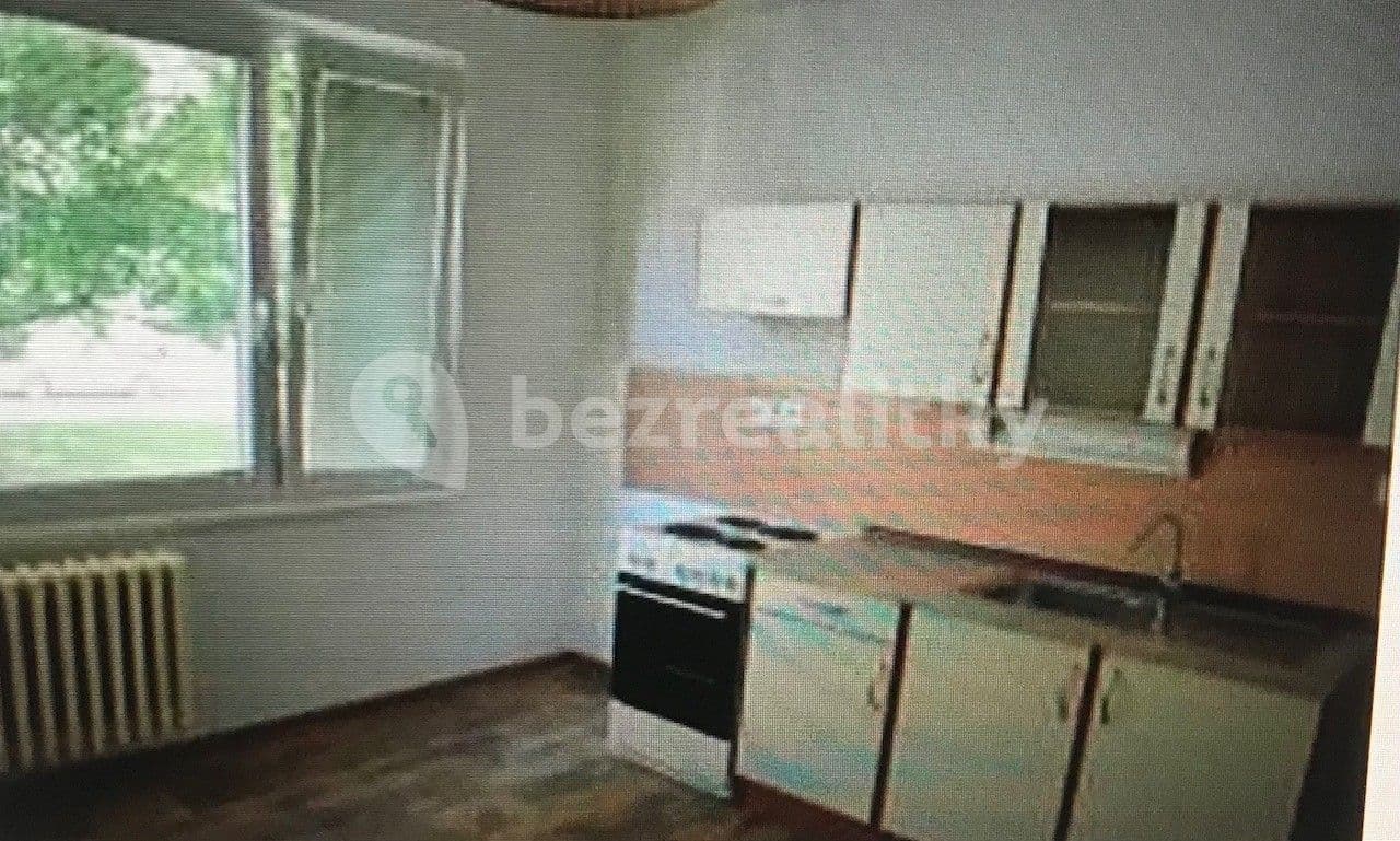 1 bedroom with open-plan kitchen flat to rent, 39 m², Komenského náměstí, Litomyšl, Pardubický Region 1 bedroom with open-plan kitchen flat to rent, 39 m², Komenského náměstí, Litomyšl, Pardubický Region