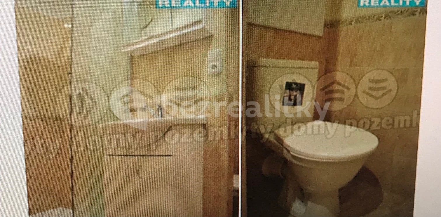 1 bedroom with open-plan kitchen flat to rent, 39 m², Komenského náměstí, Litomyšl, Pardubický Region 1 bedroom with open-plan kitchen flat to rent, 39 m², Komenského náměstí, Litomyšl, Pardubický Region