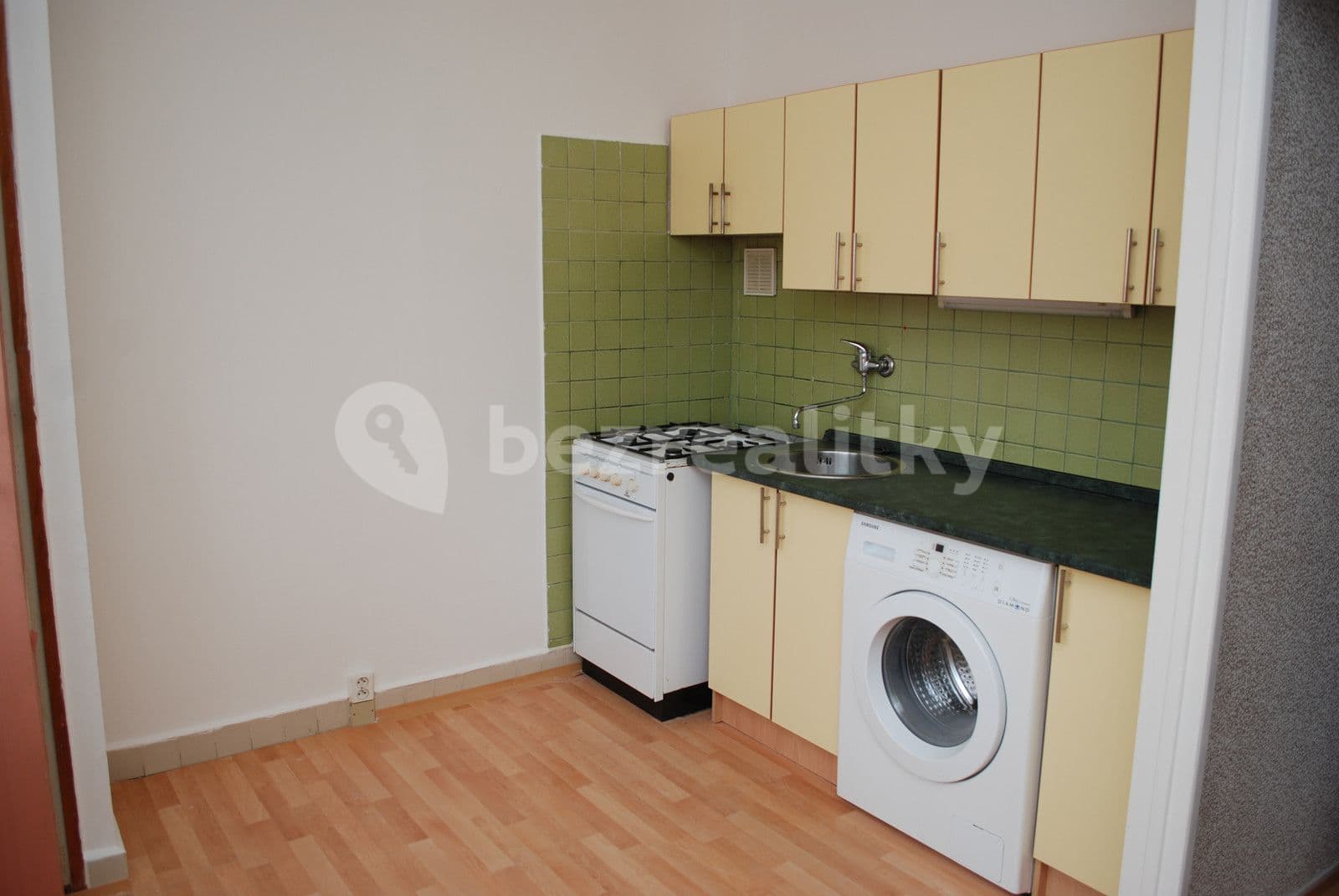 1 bedroom flat to rent, 32 m², Ondrouškova, Brno, Jihomoravský Region 1 bedroom flat to rent, 32 m², Ondrouškova, Brno, Jihomoravský Region