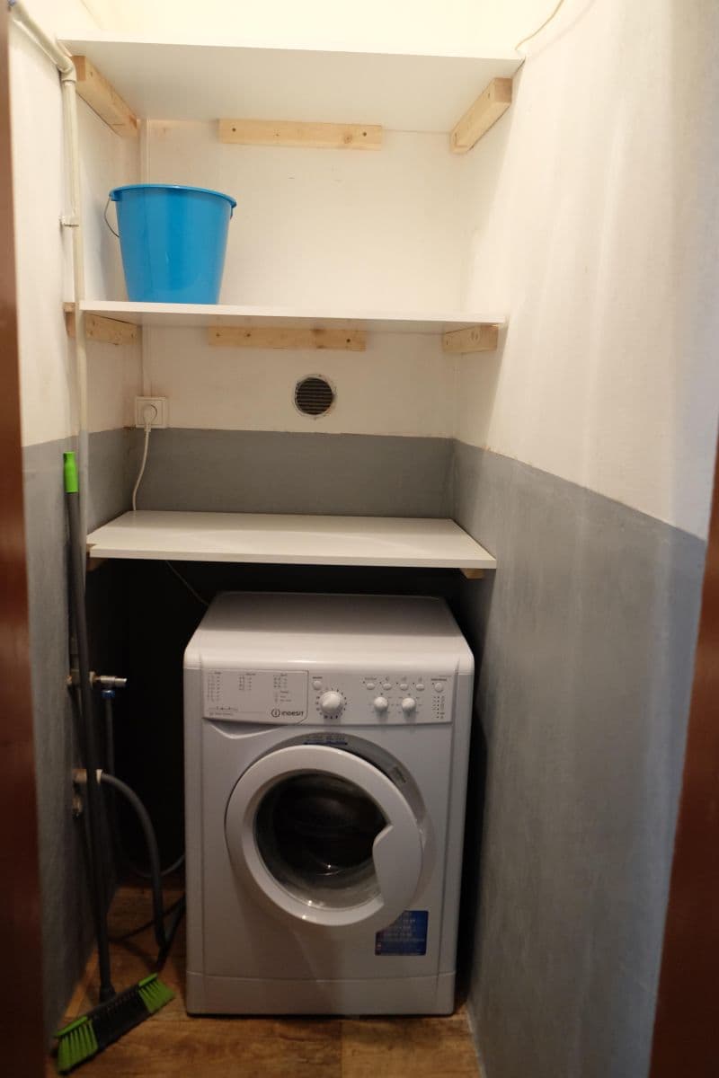 Small studio flat to rent, 20 m², Moskevská, Prague, Prague Small studio flat to rent, 20 m², Moskevská, Prague, Prague