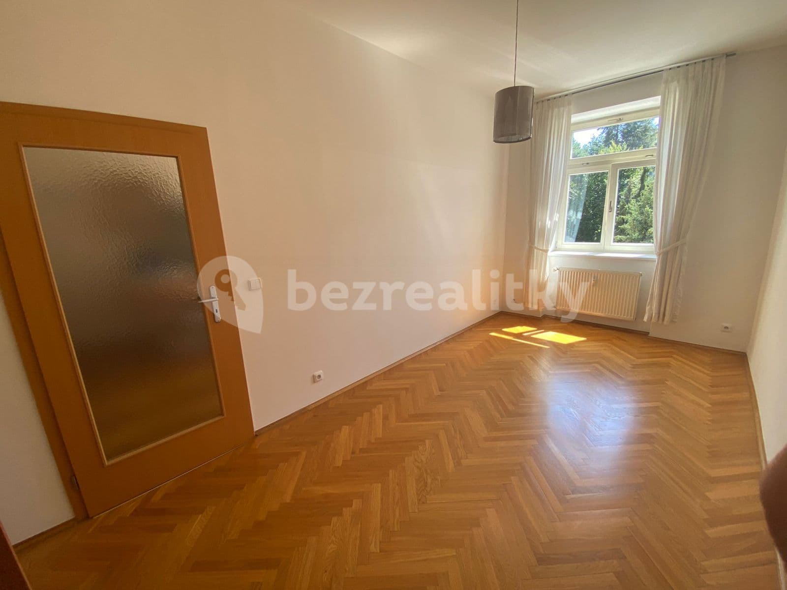 1 bedroom with open-plan kitchen flat to rent, 44 m², Levá, Prague, Prague 1 bedroom with open-plan kitchen flat to rent, 44 m², Levá, Prague, Prague
