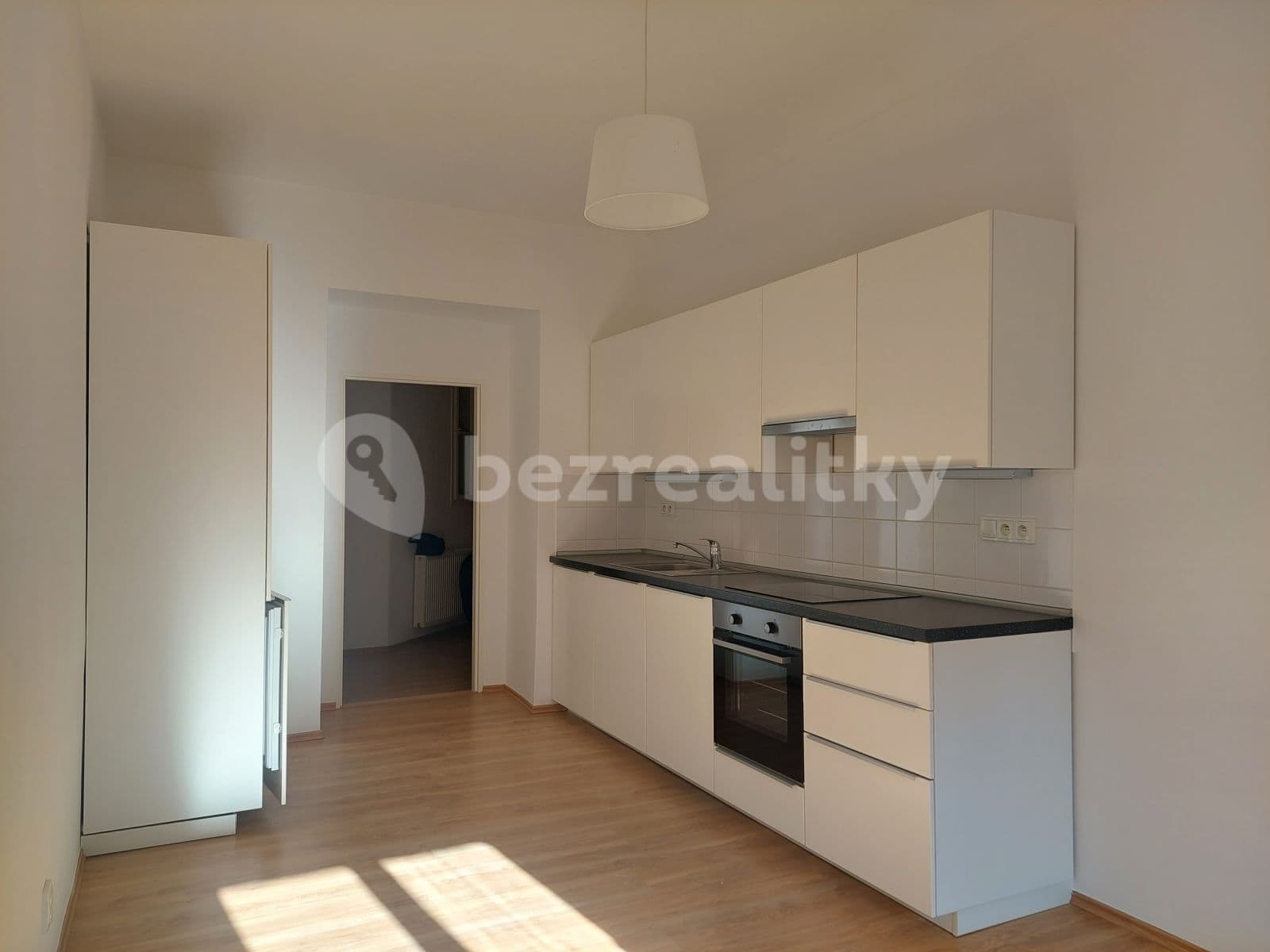 3 bedroom flat to rent, 110 m², Valerije Pavloviče Čkalova, Prague, Prague 3 bedroom flat to rent, 110 m², Valerije Pavloviče Čkalova, Prague, Prague