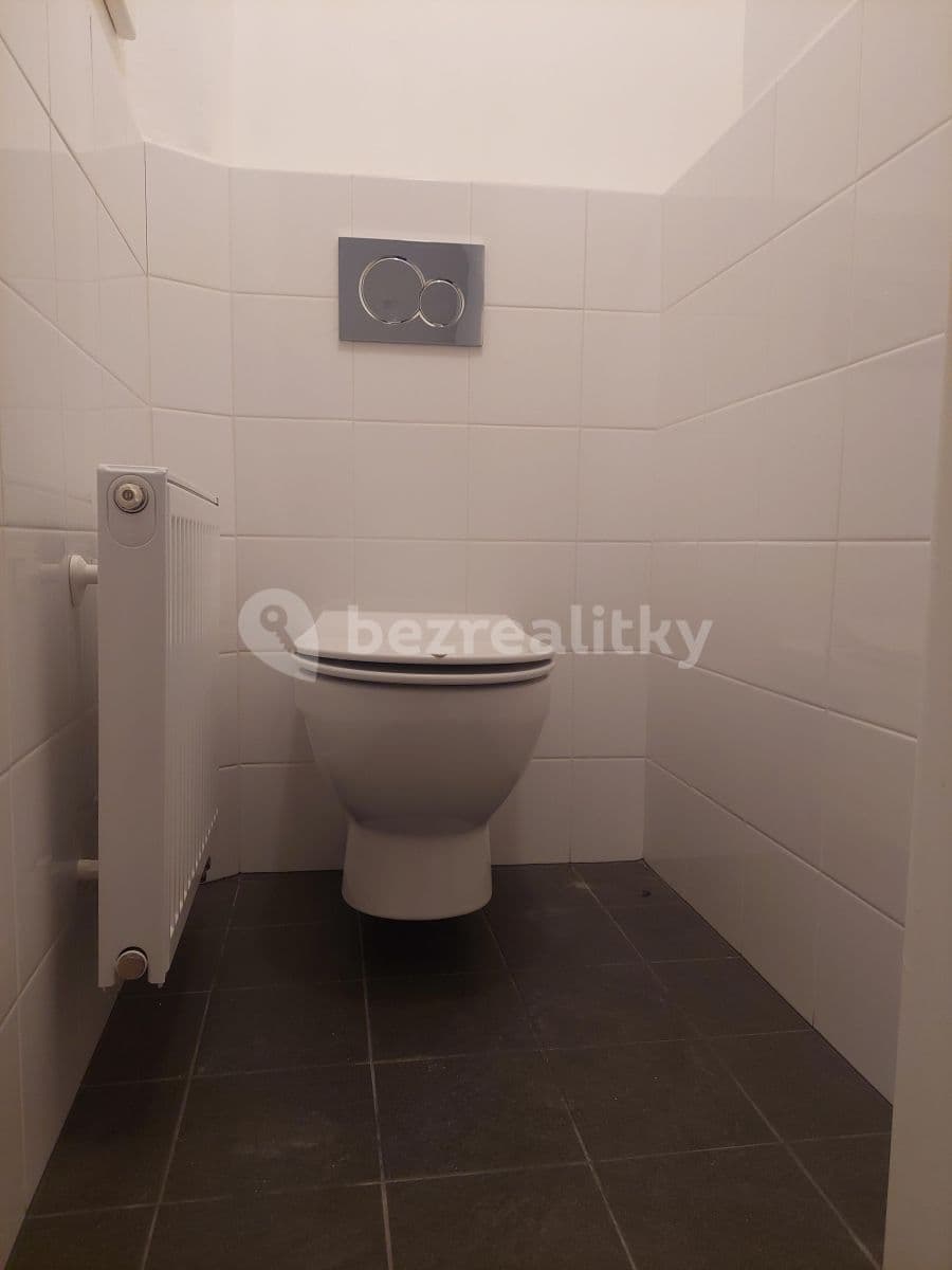 3 bedroom flat to rent, 110 m², Valerije Pavloviče Čkalova, Prague, Prague 3 bedroom flat to rent, 110 m², Valerije Pavloviče Čkalova, Prague, Prague