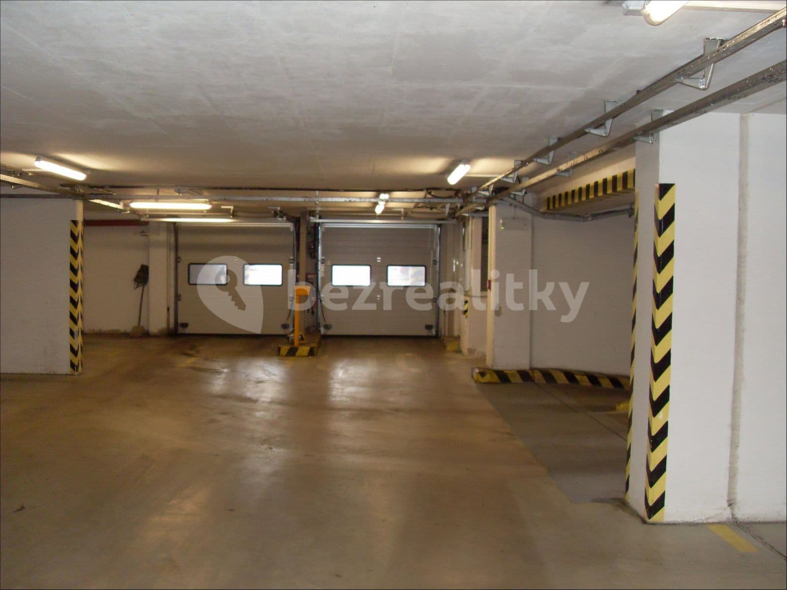 garage to rent, 12 m², Petržílkova, Prague, Prague garage to rent, 12 m², Petržílkova, Prague, Prague