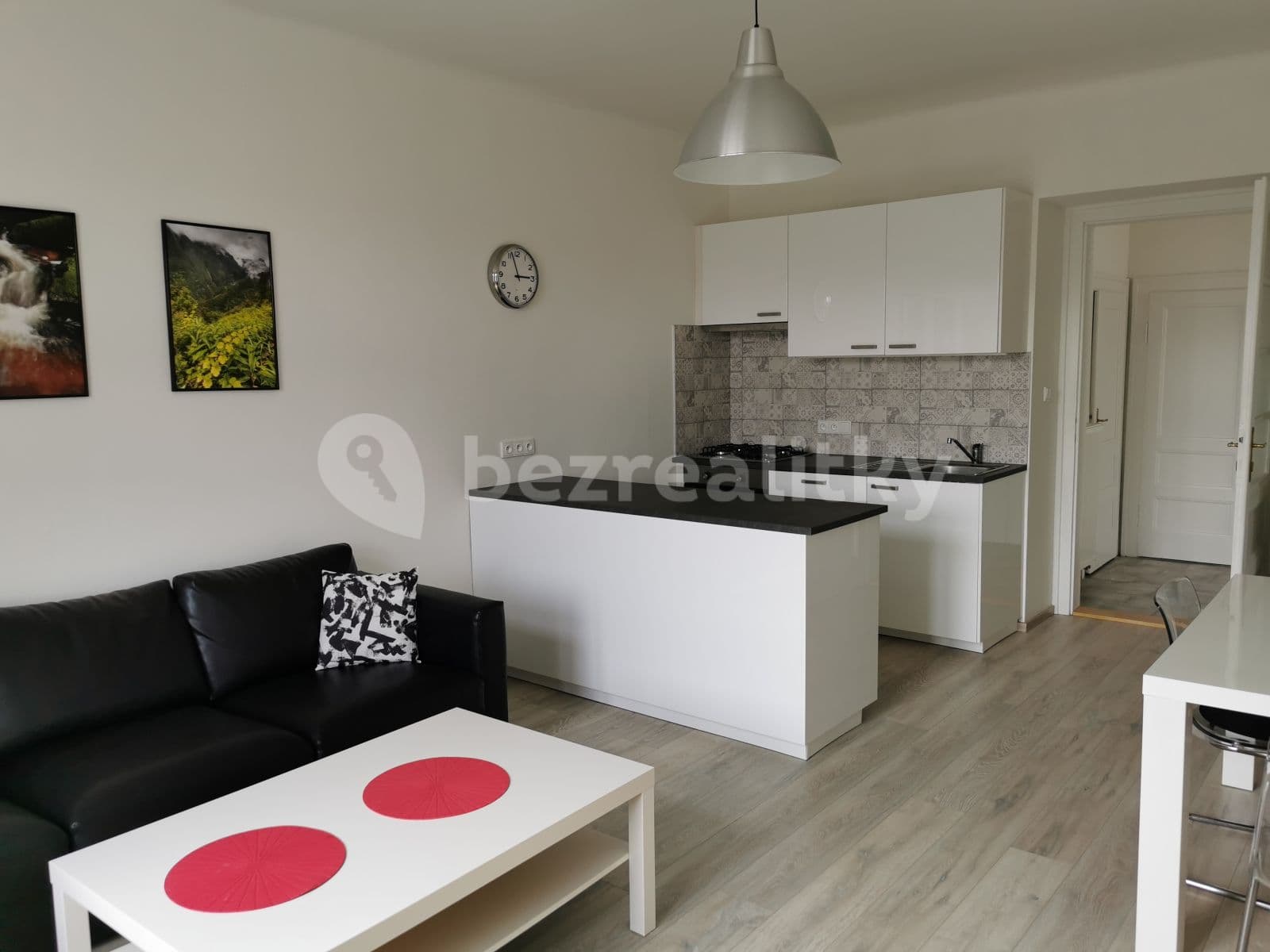 1 bedroom with open-plan kitchen flat to rent, 68 m², Moravská, Prague, Prague 1 bedroom with open-plan kitchen flat to rent, 68 m², Moravská, Prague, Prague