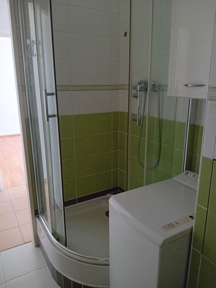 1 bedroom flat to rent, 32 m², Brněnská, Šlapanice, Jihomoravský Region 1 bedroom flat to rent, 32 m², Brněnská, Šlapanice, Jihomoravský Region