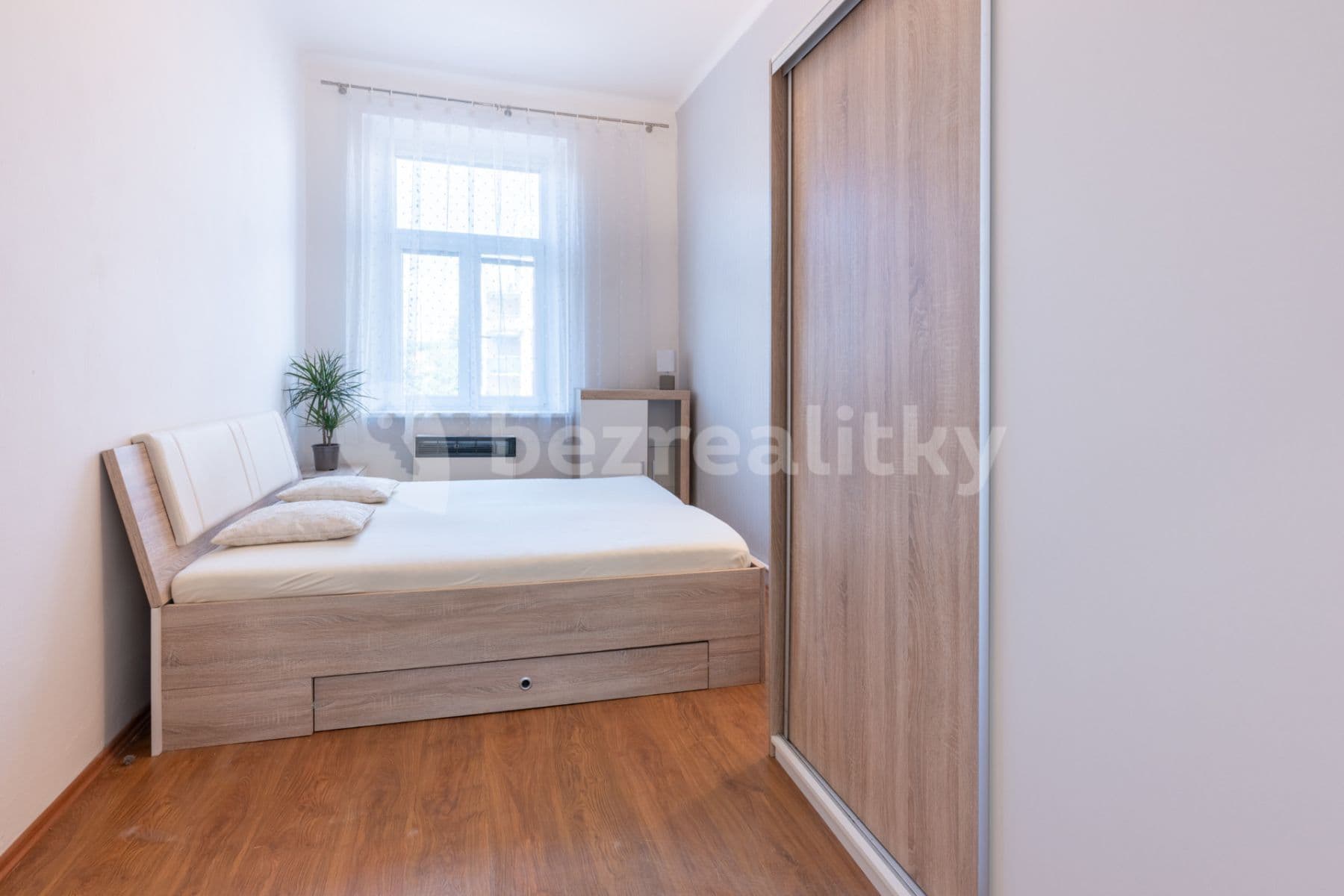 1 bedroom flat to rent, 32 m², Gutova, Prague, Prague 1 bedroom flat to rent, 32 m², Gutova, Prague, Prague