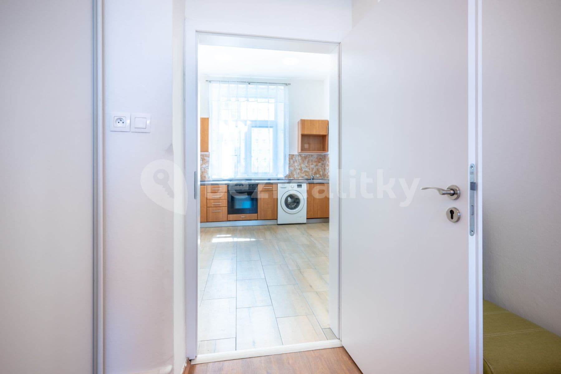 1 bedroom flat to rent, 32 m², Gutova, Prague, Prague 1 bedroom flat to rent, 32 m², Gutova, Prague, Prague
