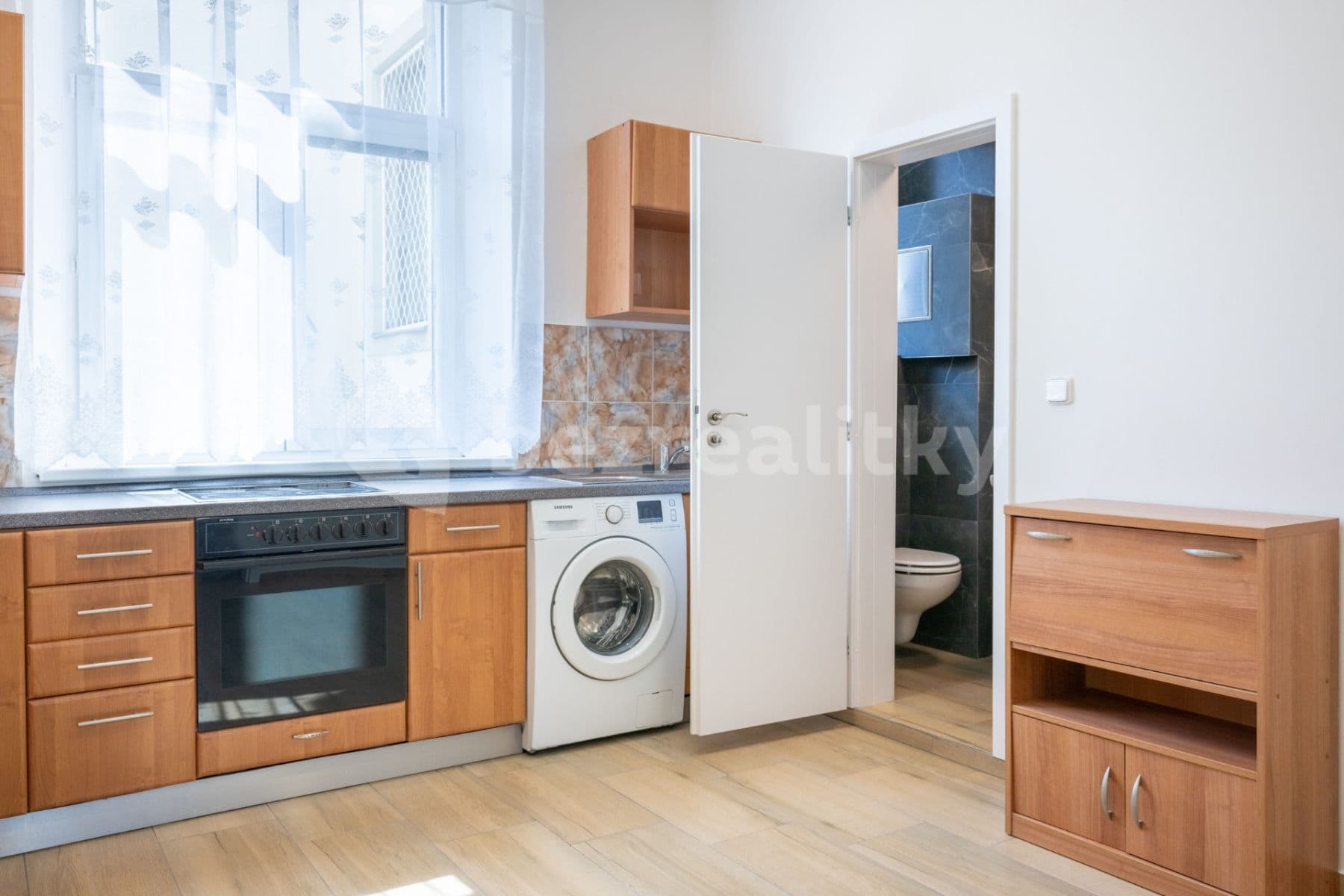 1 bedroom flat to rent, 32 m², Gutova, Prague, Prague 1 bedroom flat to rent, 32 m², Gutova, Prague, Prague