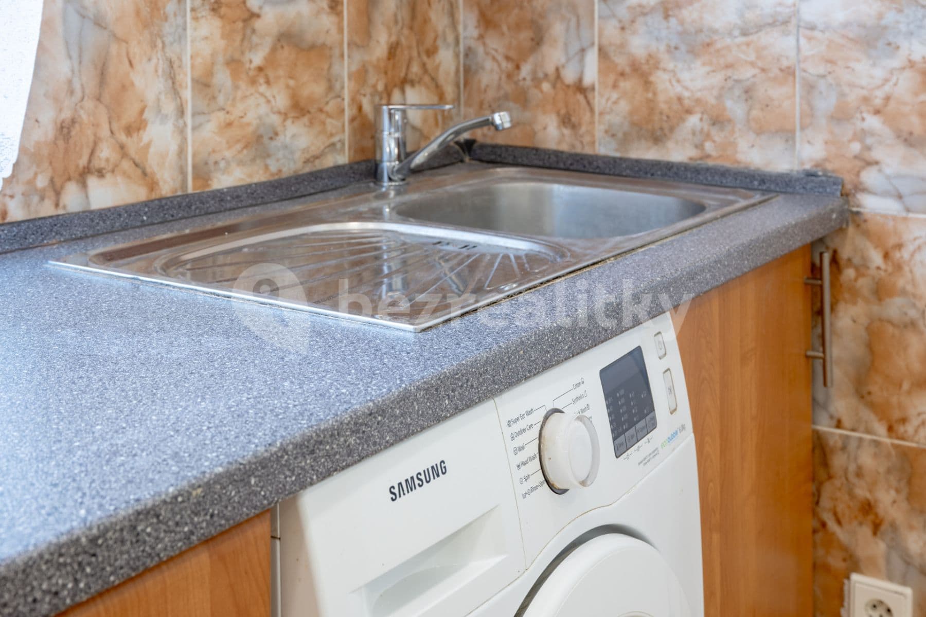 1 bedroom flat to rent, 32 m², Gutova, Prague, Prague 1 bedroom flat to rent, 32 m², Gutova, Prague, Prague