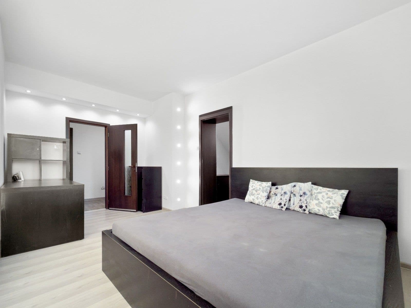 3 bedroom flat to rent, 75 m², Školní, Rybitví, Pardubický Region 3 bedroom flat to rent, 75 m², Školní, Rybitví, Pardubický Region