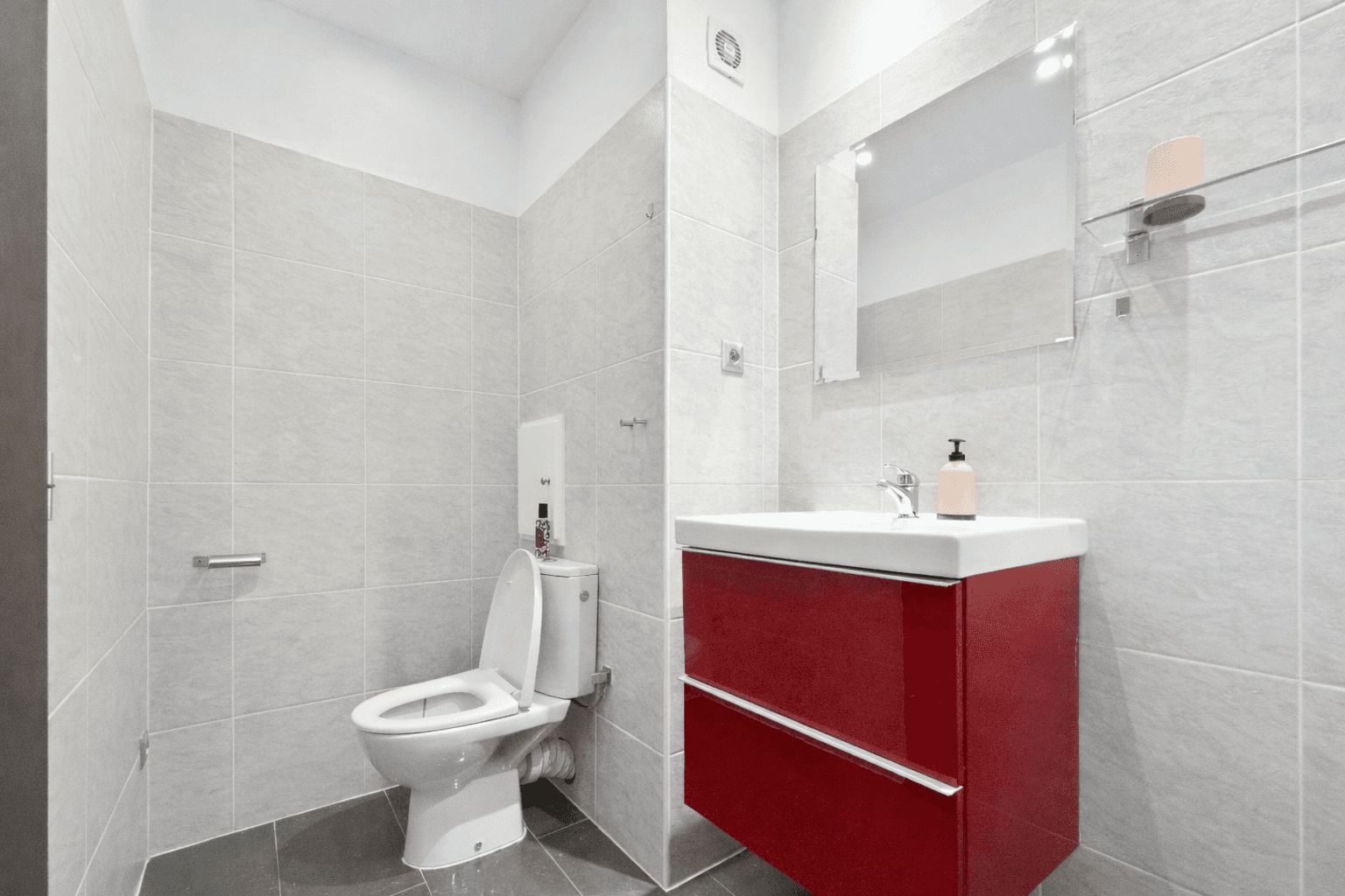 3 bedroom flat to rent, 75 m², Školní, Rybitví, Pardubický Region 3 bedroom flat to rent, 75 m², Školní, Rybitví, Pardubický Region