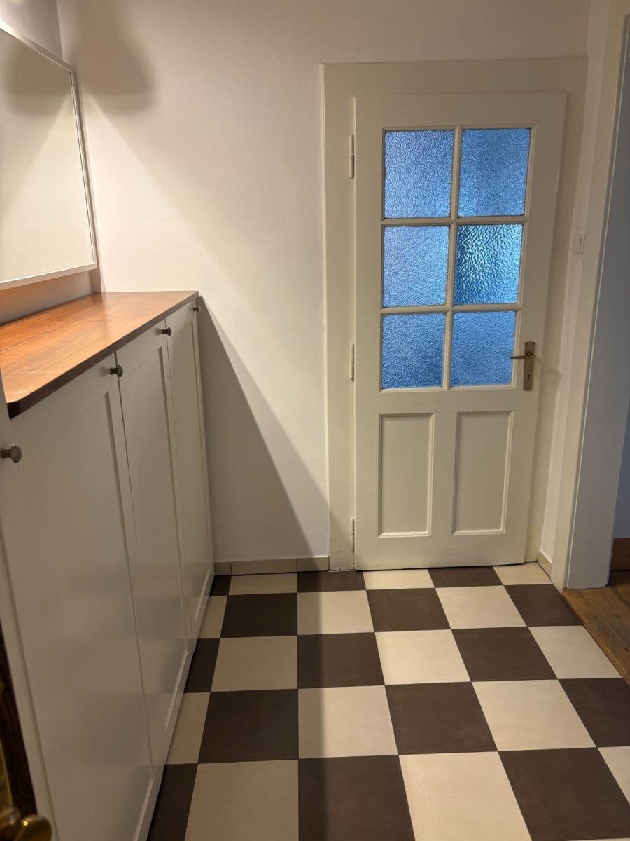 Studio flat to rent, 35 m², Rostislavova, Prague, Prague Studio flat to rent, 35 m², Rostislavova, Prague, Prague