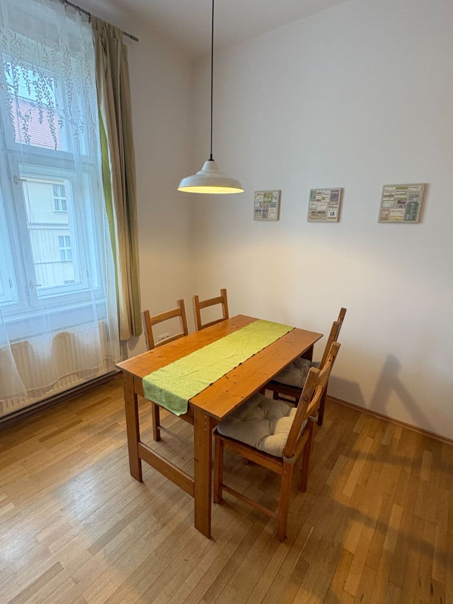 Studio flat to rent, 35 m², Rostislavova, Prague, Prague Studio flat to rent, 35 m², Rostislavova, Prague, Prague