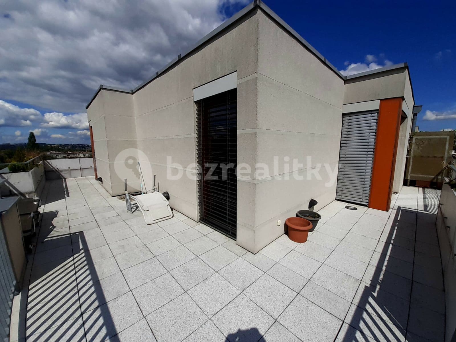 2 bedroom with open-plan kitchen flat to rent, 101 m², Pod lipami, Prague, Prague 2 bedroom with open-plan kitchen flat to rent, 101 m², Pod lipami, Prague, Prague