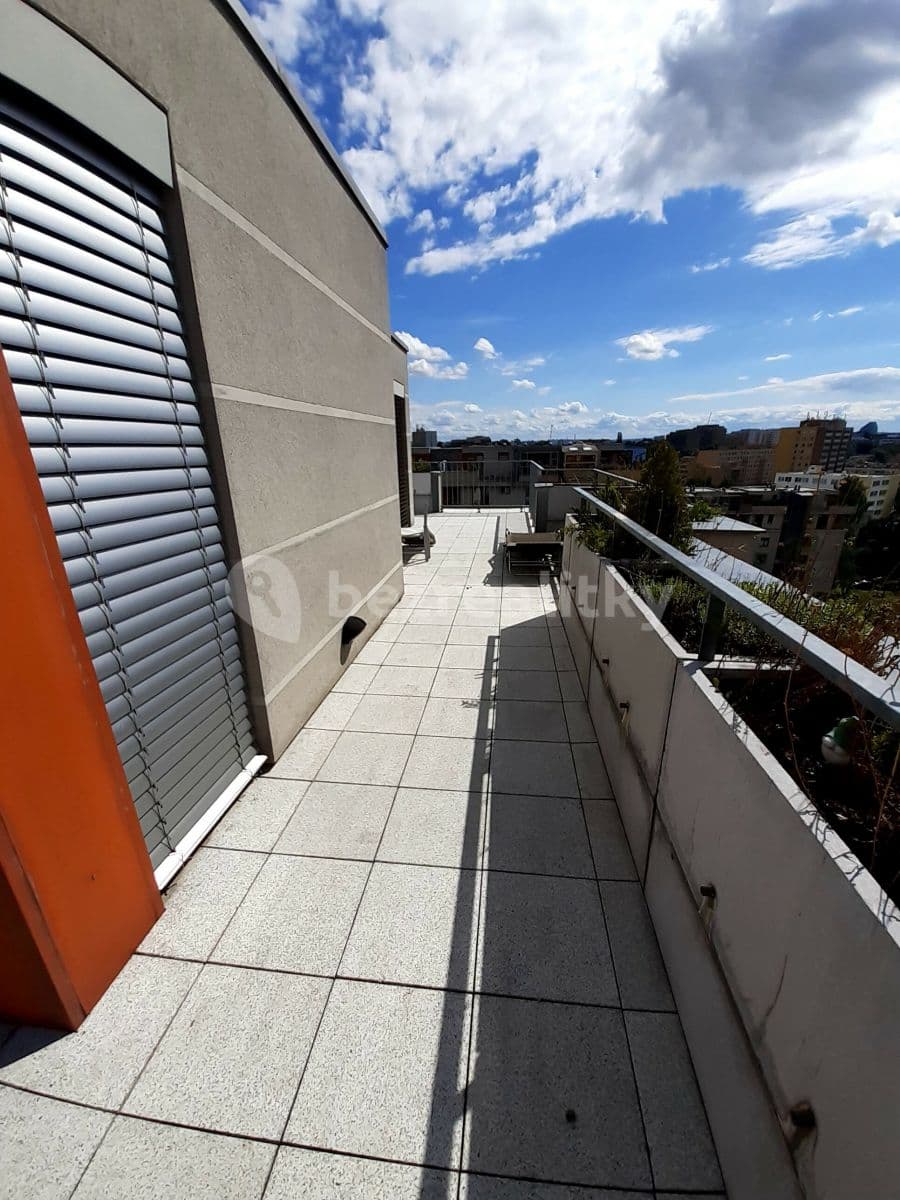 2 bedroom with open-plan kitchen flat to rent, 101 m², Pod lipami, Prague, Prague 2 bedroom with open-plan kitchen flat to rent, 101 m², Pod lipami, Prague, Prague