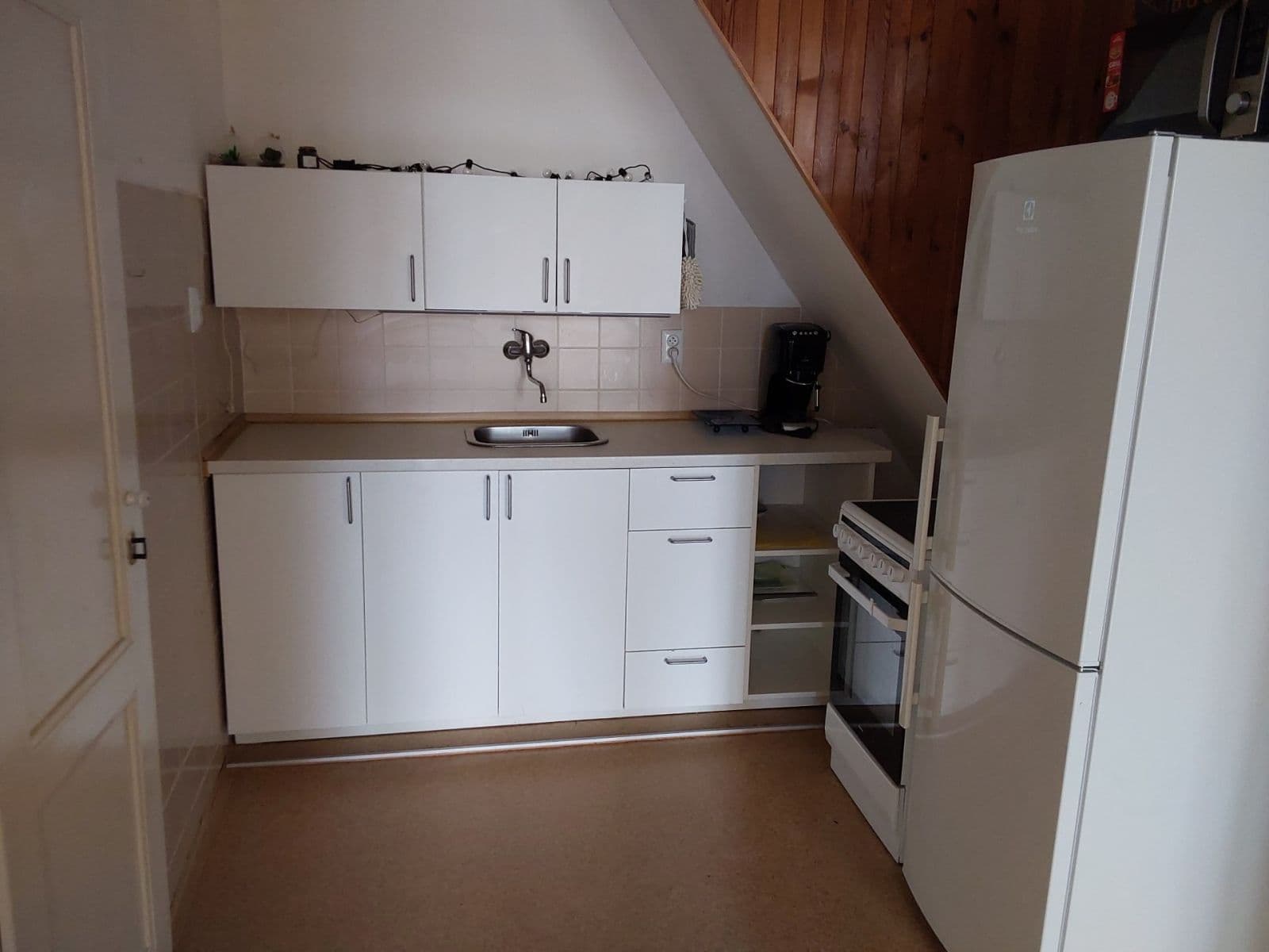 1 bedroom with open-plan kitchen flat to rent, 48 m², Madridská, Prague, Prague 1 bedroom with open-plan kitchen flat to rent, 48 m², Madridská, Prague, Prague