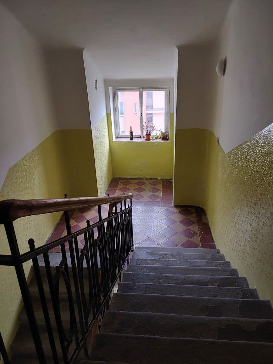 1 bedroom with open-plan kitchen flat to rent, 48 m², Madridská, Prague, Prague 1 bedroom with open-plan kitchen flat to rent, 48 m², Madridská, Prague, Prague