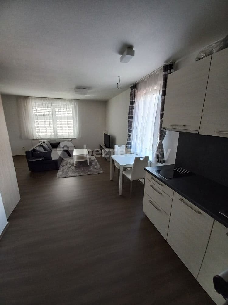 Studio flat to rent, 40 m², Kvítková, Zlín, Zlínský Region Studio flat to rent, 40 m², Kvítková, Zlín, Zlínský Region