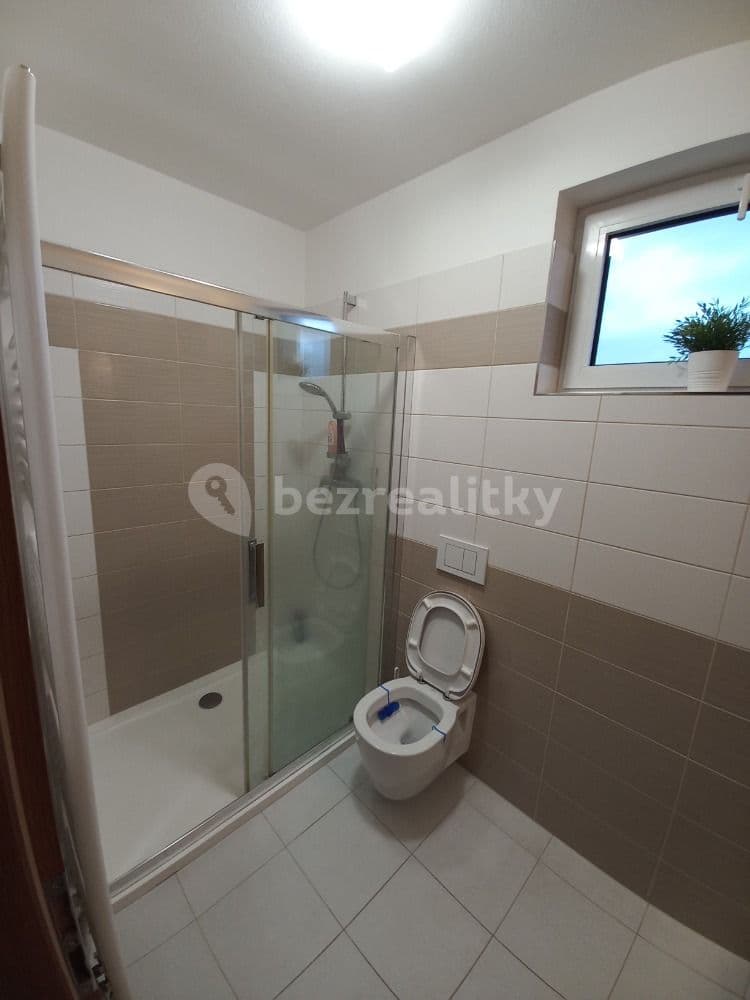 Studio flat to rent, 40 m², Kvítková, Zlín, Zlínský Region Studio flat to rent, 40 m², Kvítková, Zlín, Zlínský Region