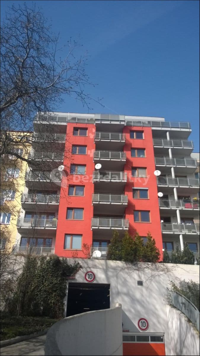 Studio flat to rent, 38 m², Plzeňská, Prague, Prague Studio flat to rent, 38 m², Plzeňská, Prague, Prague