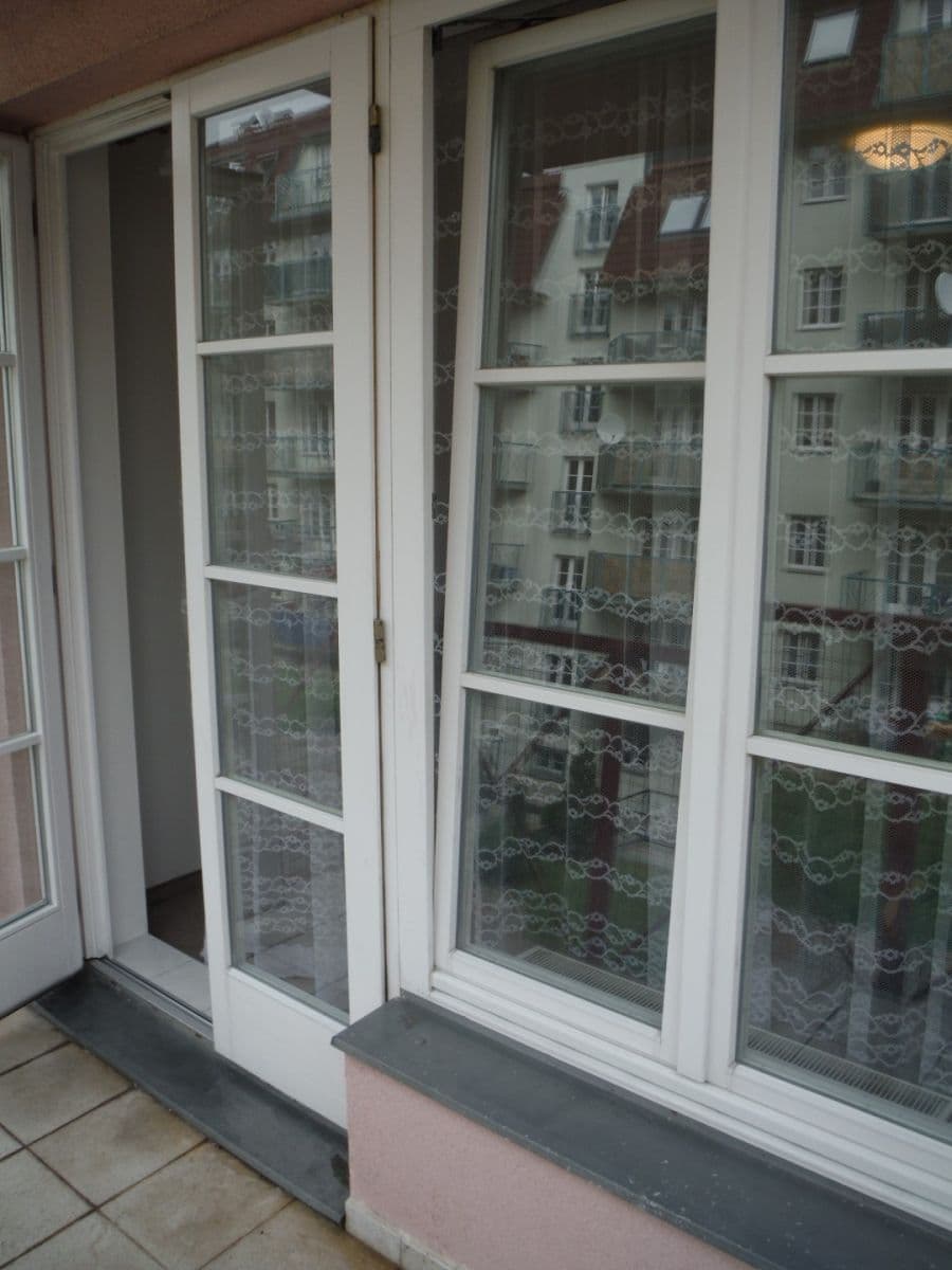 1 bedroom with open-plan kitchen flat for sale, 46 m², Pelušková, Prague, Prague 1 bedroom with open-plan kitchen flat for sale, 46 m², Pelušková, Prague, Prague