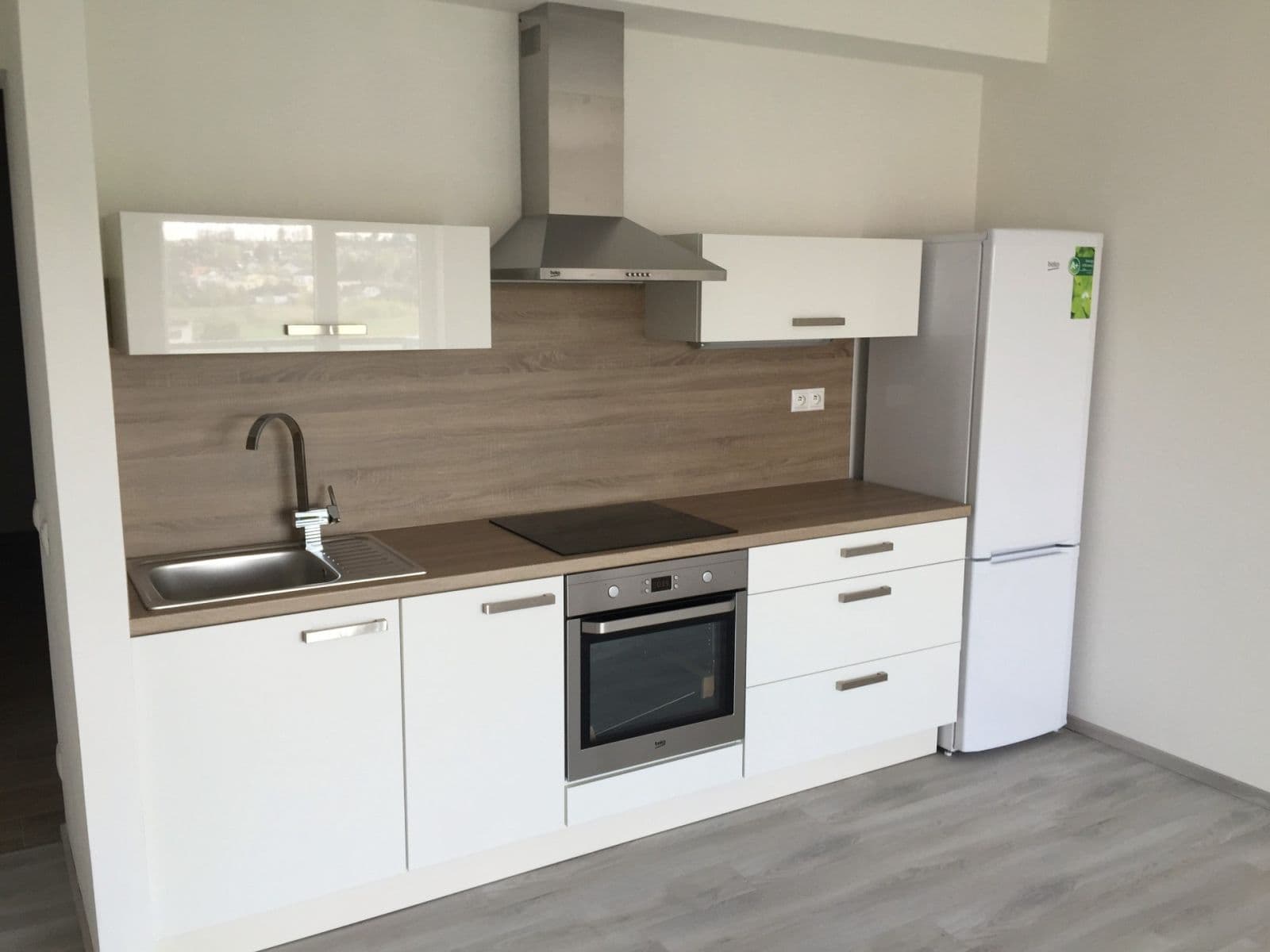 1 bedroom with open-plan kitchen flat to rent, 57 m², U Velkého rybníka, Plzeň, Plzeňský Region 1 bedroom with open-plan kitchen flat to rent, 57 m², U Velkého rybníka, Plzeň, Plzeňský Region