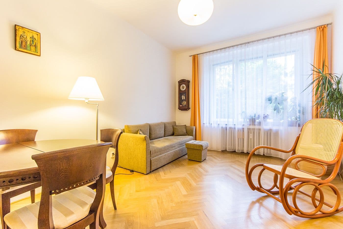 2 bedroom flat to rent, 72 m², Náměstí Jiřího z Lobkovic, Prague, Prague 2 bedroom flat to rent, 72 m², Náměstí Jiřího z Lobkovic, Prague, Prague