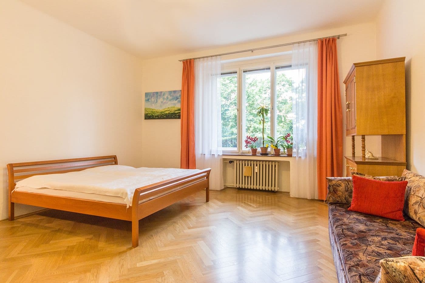 2 bedroom flat to rent, 72 m², Náměstí Jiřího z Lobkovic, Prague, Prague 2 bedroom flat to rent, 72 m², Náměstí Jiřího z Lobkovic, Prague, Prague