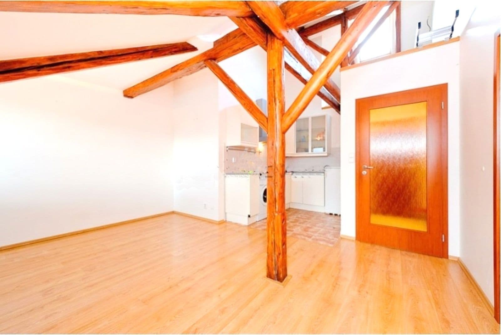 1 bedroom with open-plan kitchen flat to rent, 55 m², Klapkova, Prague, Prague 1 bedroom with open-plan kitchen flat to rent, 55 m², Klapkova, Prague, Prague