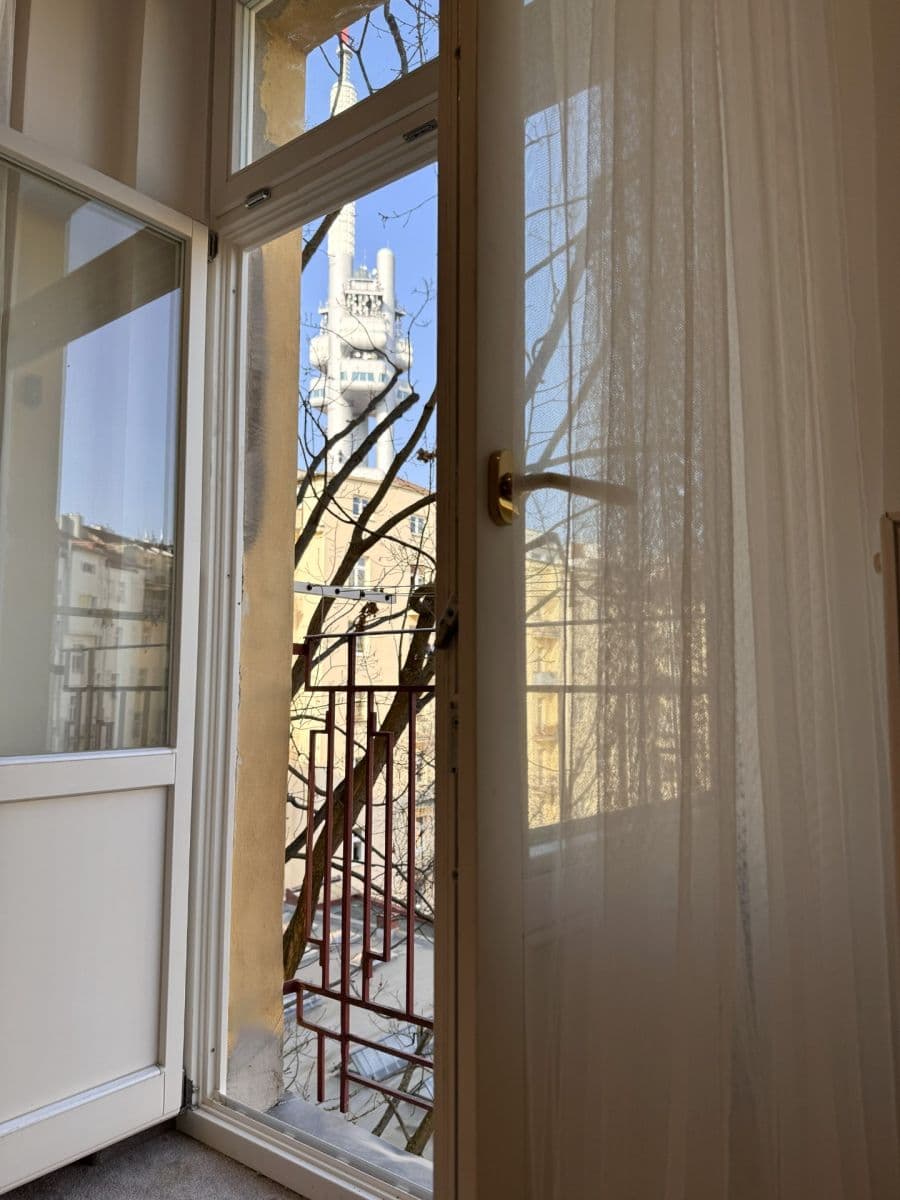 3 bedroom flat to rent, 125 m², náměstí Jiřího z Poděbrad, Prague, Prague 3 bedroom flat to rent, 125 m², náměstí Jiřího z Poděbrad, Prague, Prague