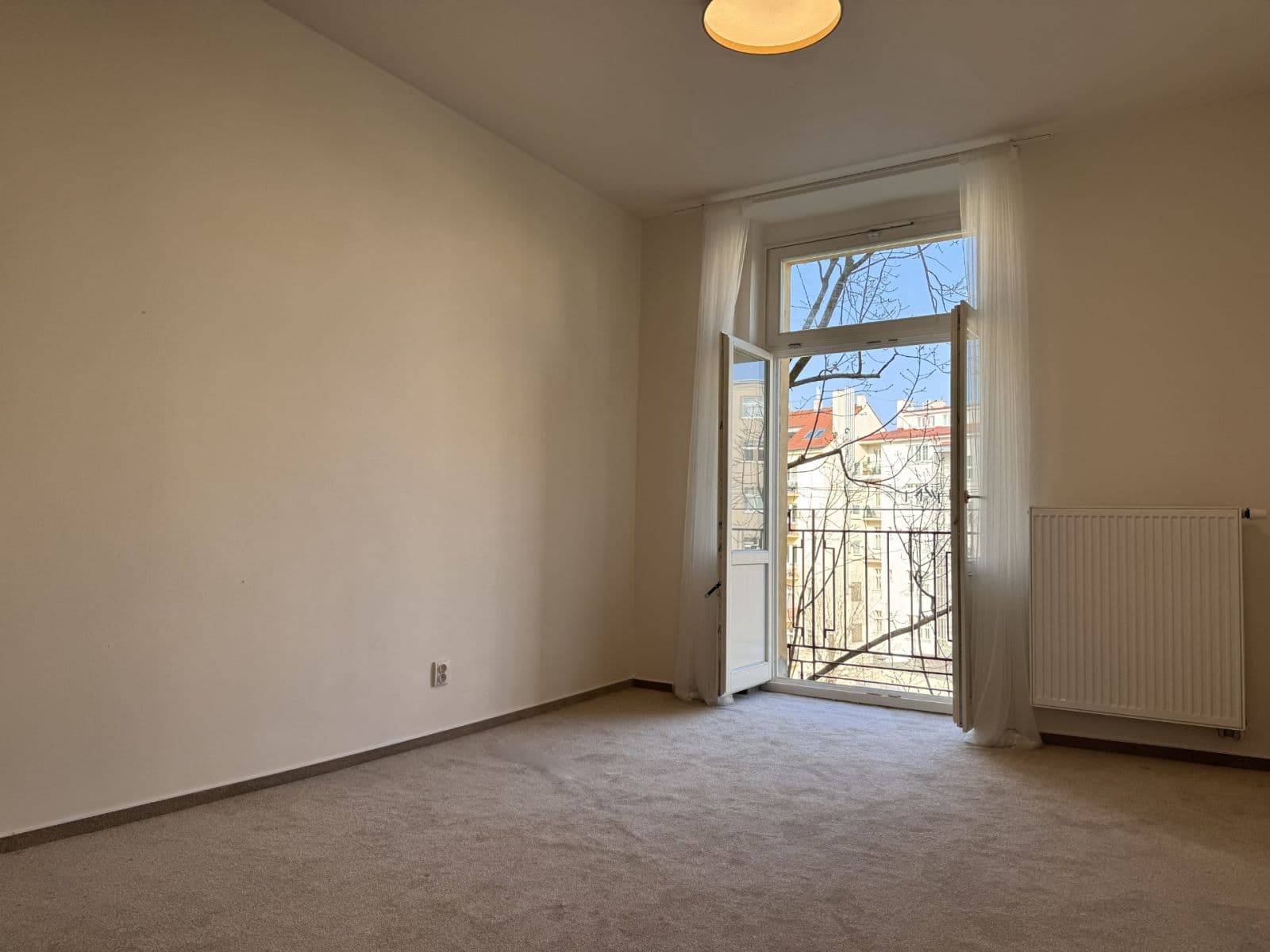 3 bedroom flat to rent, 125 m², náměstí Jiřího z Poděbrad, Prague, Prague 3 bedroom flat to rent, 125 m², náměstí Jiřího z Poděbrad, Prague, Prague