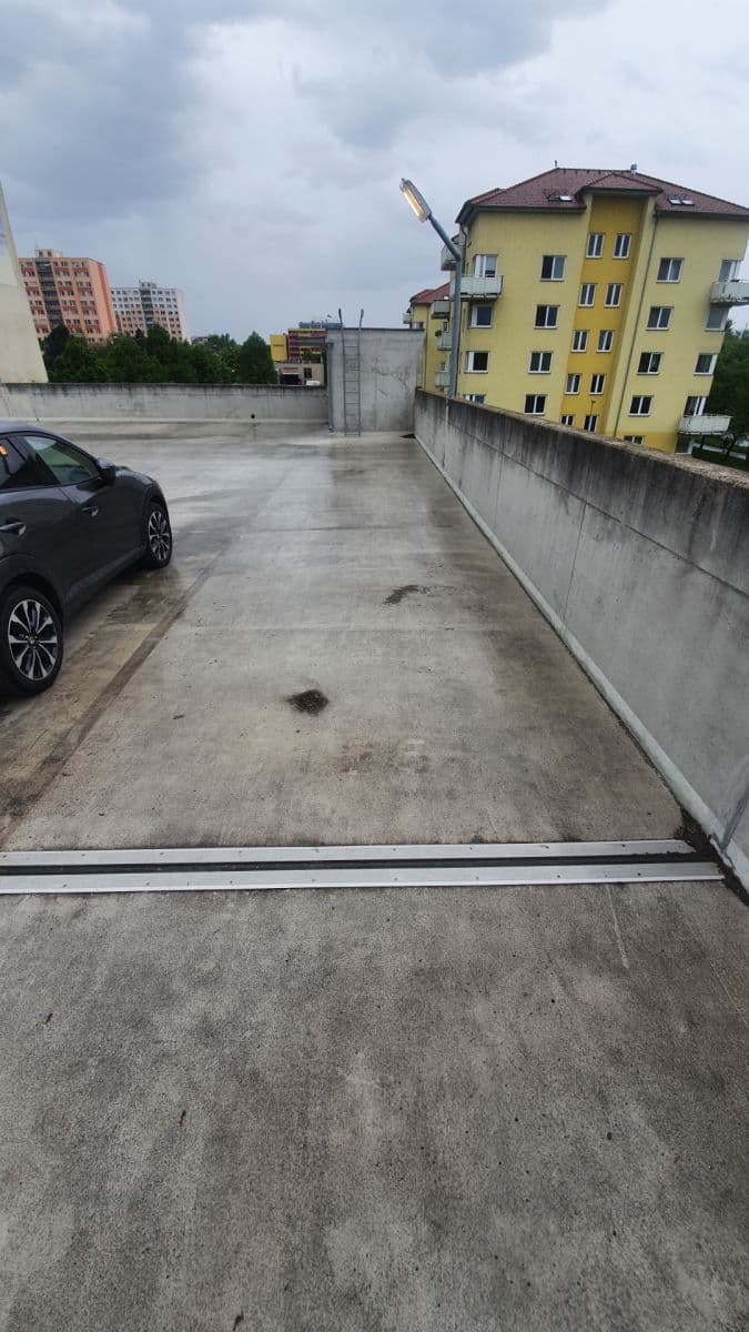 Studio flat to rent, 40 m², Boloňská, Prague, Prague Studio flat to rent, 40 m², Boloňská, Prague, Prague