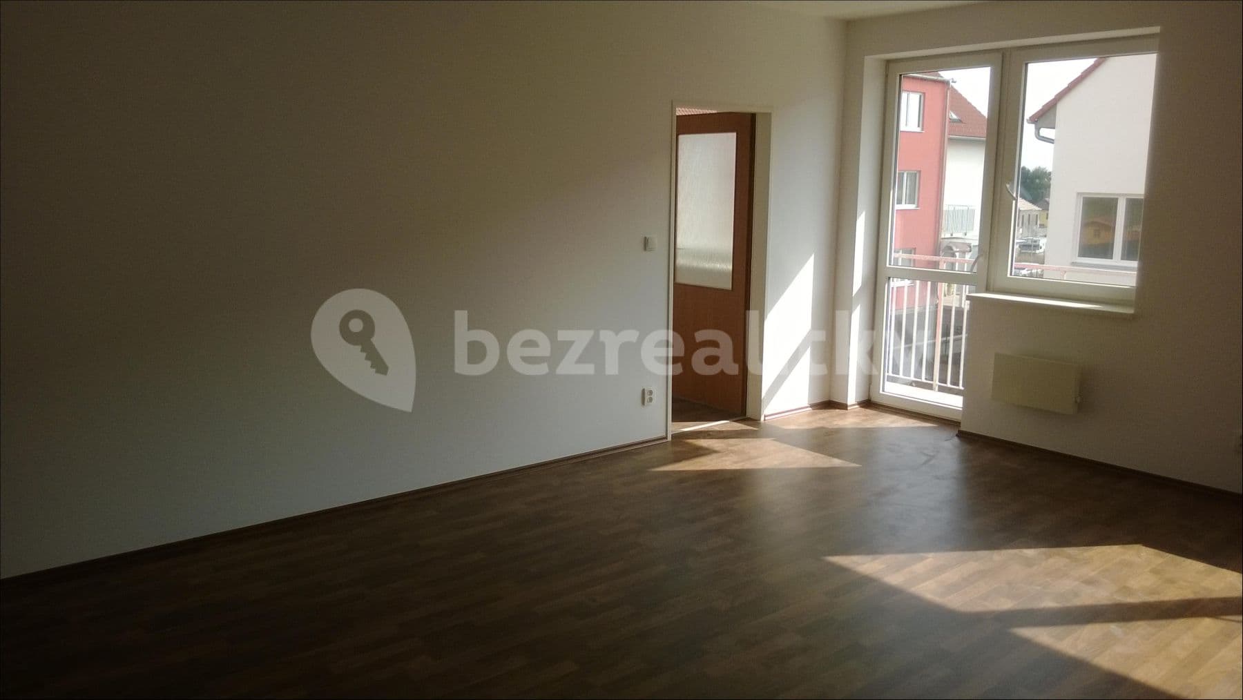 1 bedroom with open-plan kitchen flat to rent, 63 m², Mirešická, Jinočany, Středočeský Region 1 bedroom with open-plan kitchen flat to rent, 63 m², Mirešická, Jinočany, Středočeský Region