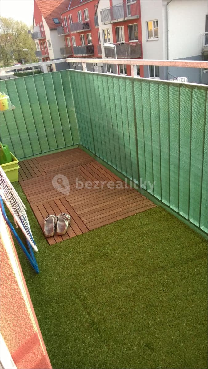 1 bedroom with open-plan kitchen flat to rent, 63 m², Mirešická, Jinočany, Středočeský Region 1 bedroom with open-plan kitchen flat to rent, 63 m², Mirešická, Jinočany, Středočeský Region