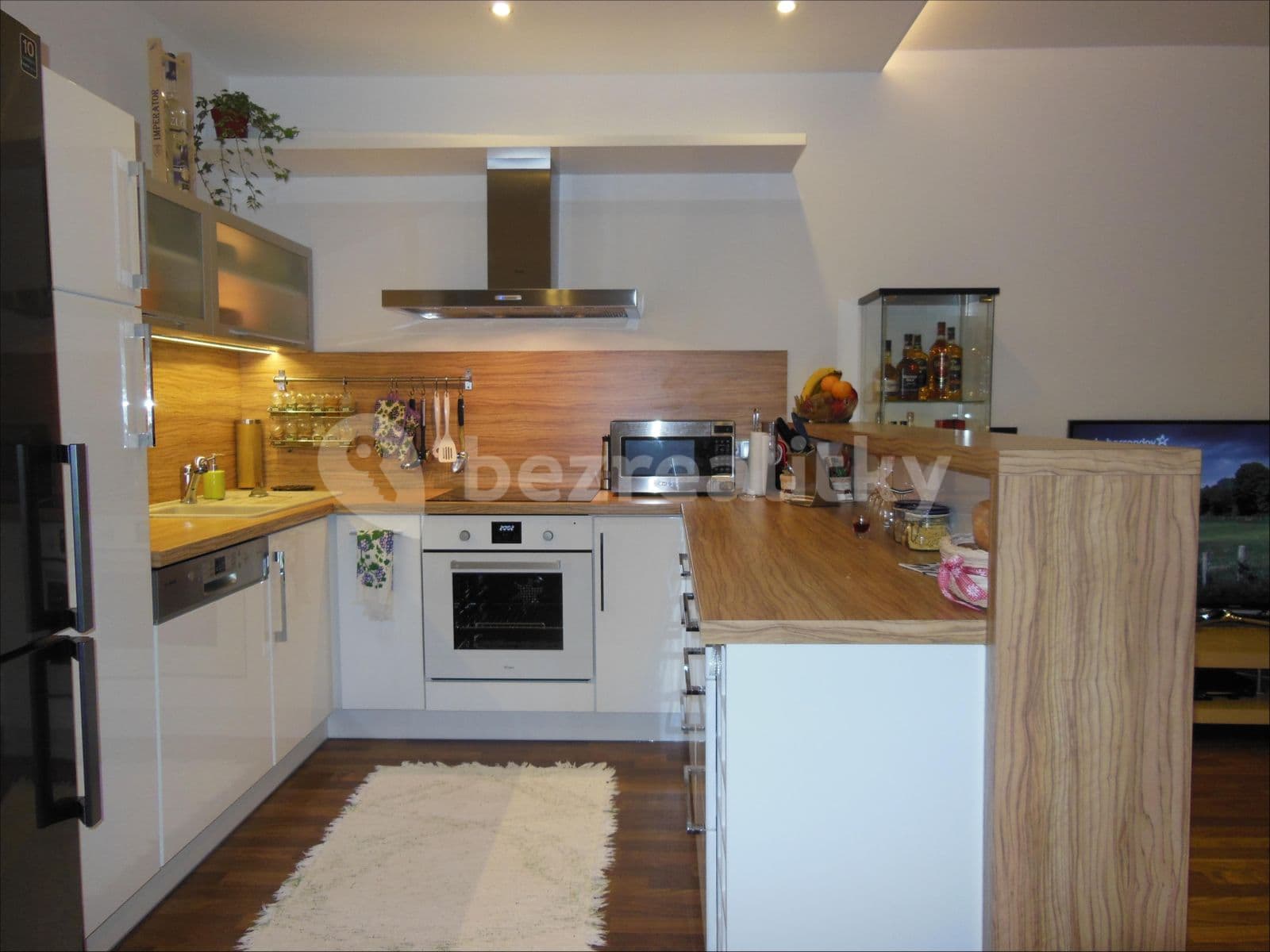 1 bedroom with open-plan kitchen flat to rent, 63 m², Mirešická, Jinočany, Středočeský Region 1 bedroom with open-plan kitchen flat to rent, 63 m², Mirešická, Jinočany, Středočeský Region