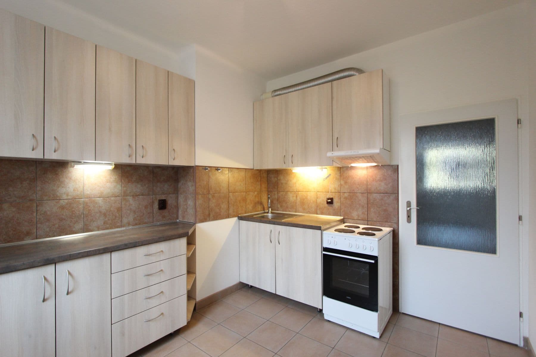 1 bedroom flat to rent, 36 m², Škroupova, Brno, Jihomoravský Region 1 bedroom flat to rent, 36 m², Škroupova, Brno, Jihomoravský Region