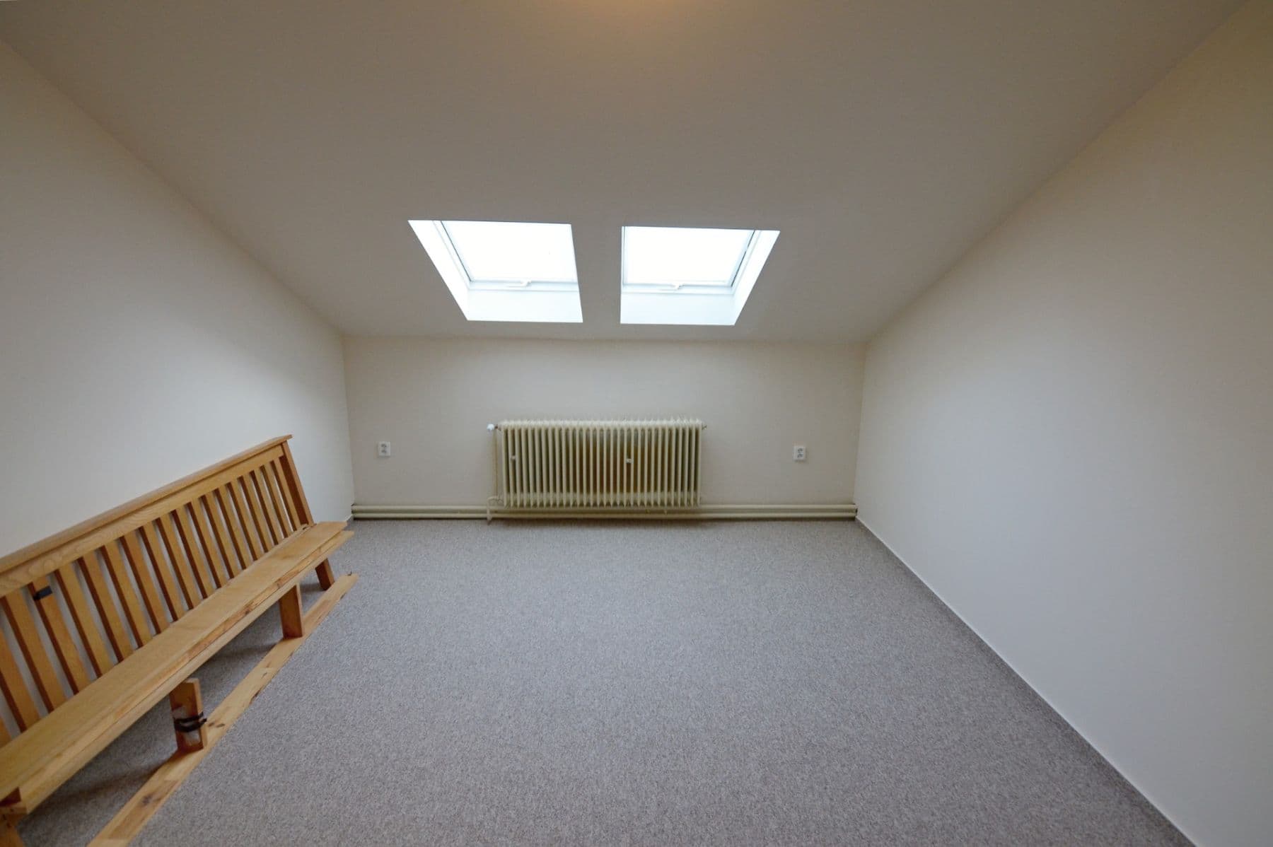 4 bedroom flat to rent, 200 m², Záboří, Jihočeský Region 4 bedroom flat to rent, 200 m², Záboří, Jihočeský Region