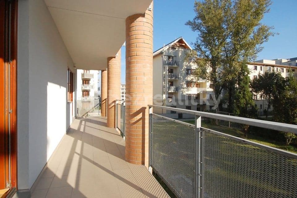 1 bedroom with open-plan kitchen flat to rent, 64 m², Paťanka, Prague, Prague 1 bedroom with open-plan kitchen flat to rent, 64 m², Paťanka, Prague, Prague