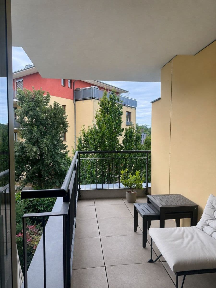 Small studio flat to rent, 43 m², Na Hřebenkách, Prague, Prague Small studio flat to rent, 43 m², Na Hřebenkách, Prague, Prague