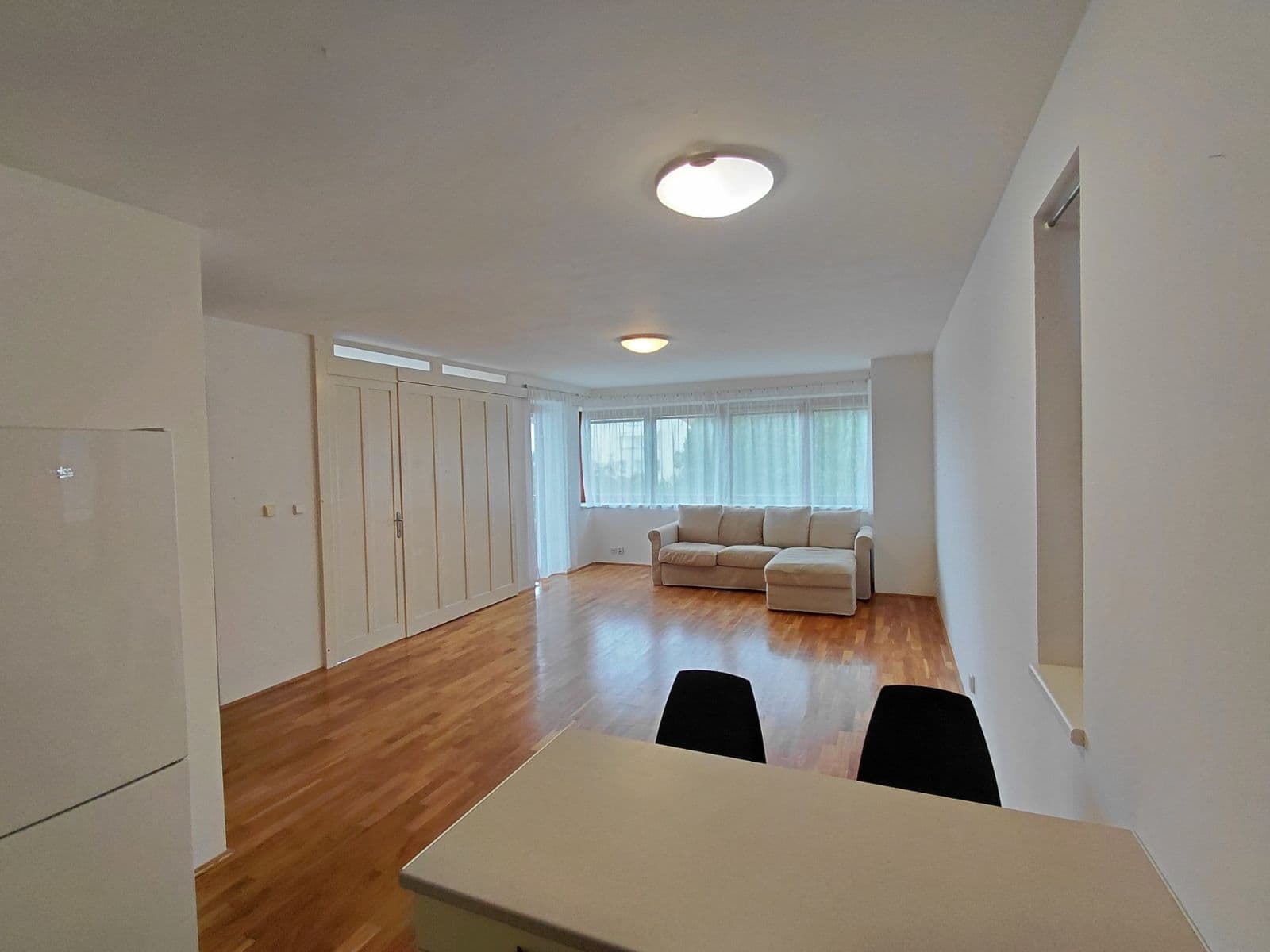 2 bedroom with open-plan kitchen flat to rent, 87 m², Kubišova, Prague, Prague 2 bedroom with open-plan kitchen flat to rent, 87 m², Kubišova, Prague, Prague
