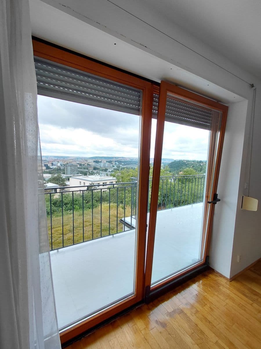 2 bedroom with open-plan kitchen flat to rent, 87 m², Kubišova, Prague, Prague 2 bedroom with open-plan kitchen flat to rent, 87 m², Kubišova, Prague, Prague