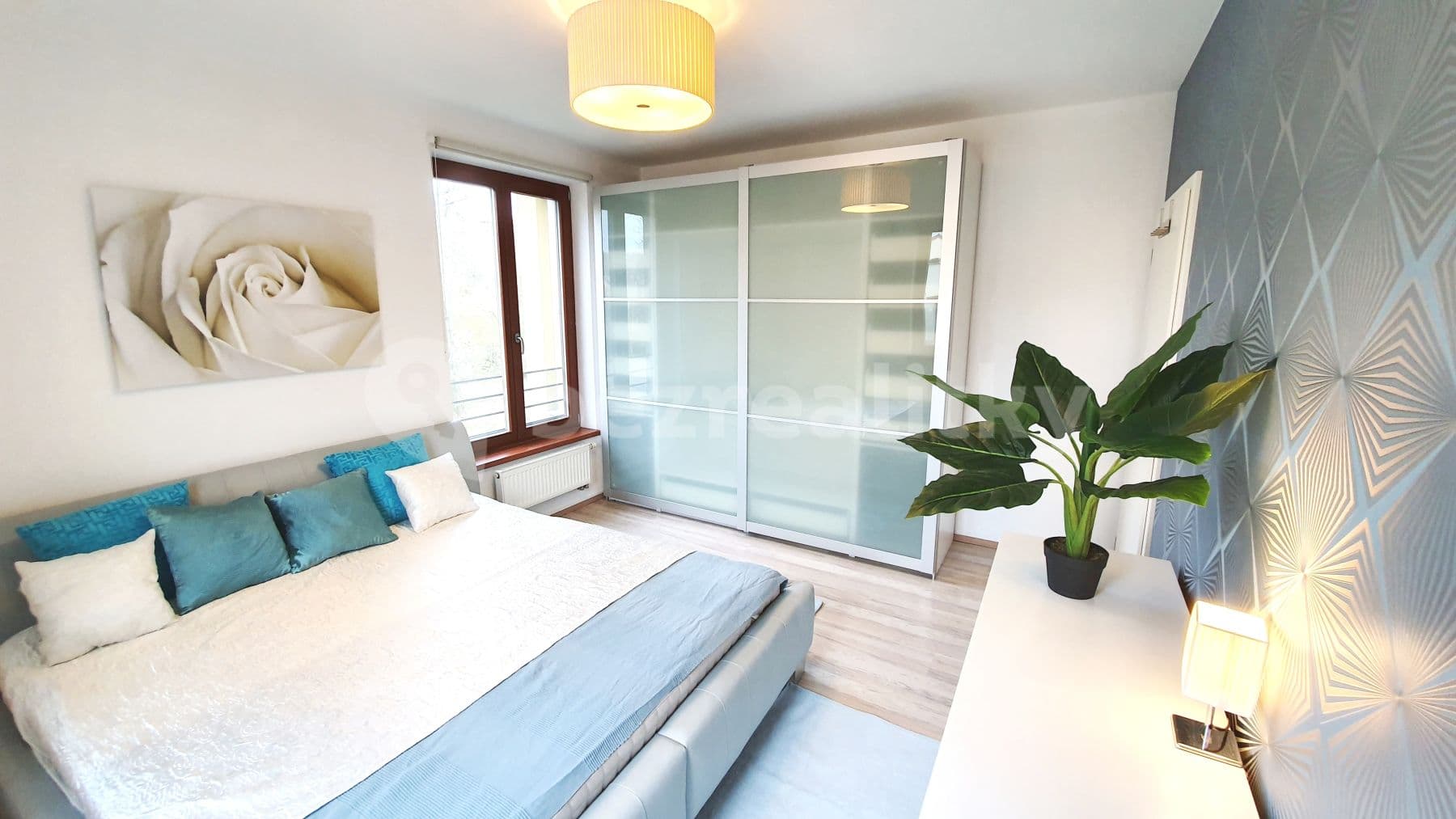 2 bedroom with open-plan kitchen flat to rent, 92 m², K Náhonu, Prague, Prague 2 bedroom with open-plan kitchen flat to rent, 92 m², K Náhonu, Prague, Prague