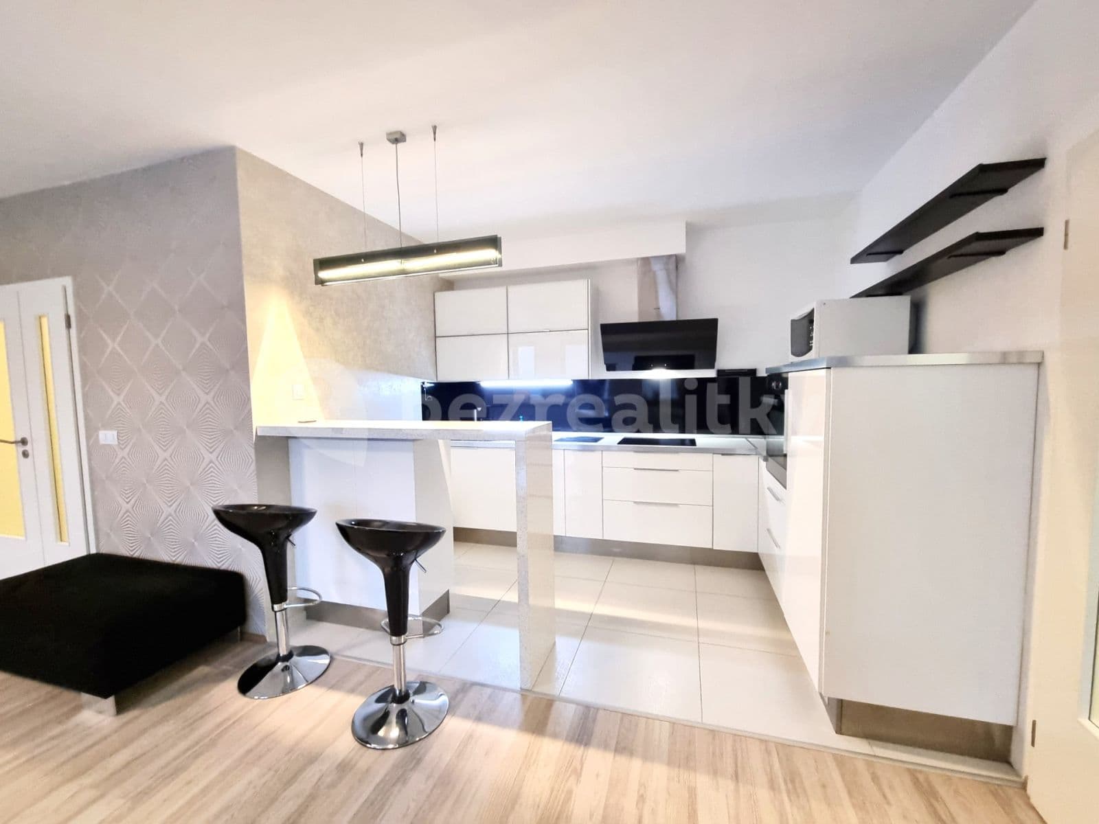 2 bedroom with open-plan kitchen flat to rent, 92 m², K Náhonu, Prague, Prague 2 bedroom with open-plan kitchen flat to rent, 92 m², K Náhonu, Prague, Prague