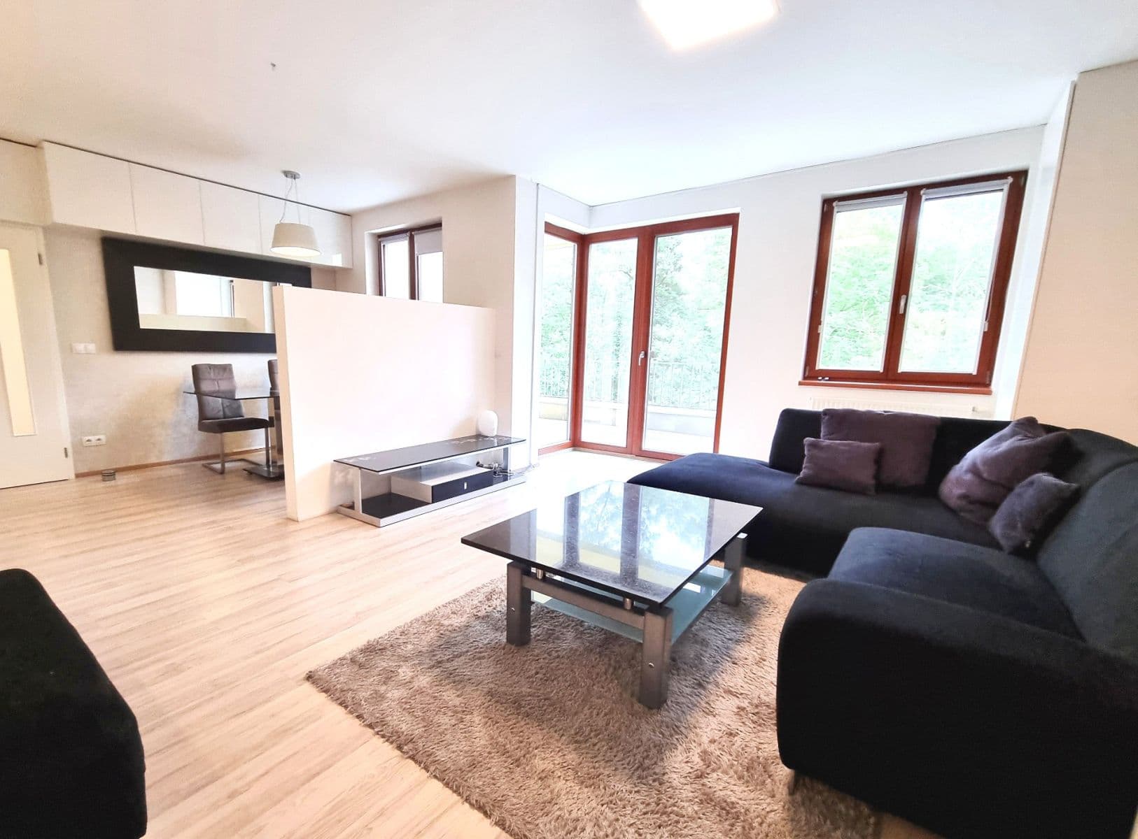 2 bedroom with open-plan kitchen flat to rent, 92 m², K Náhonu, Prague, Prague 2 bedroom with open-plan kitchen flat to rent, 92 m², K Náhonu, Prague, Prague