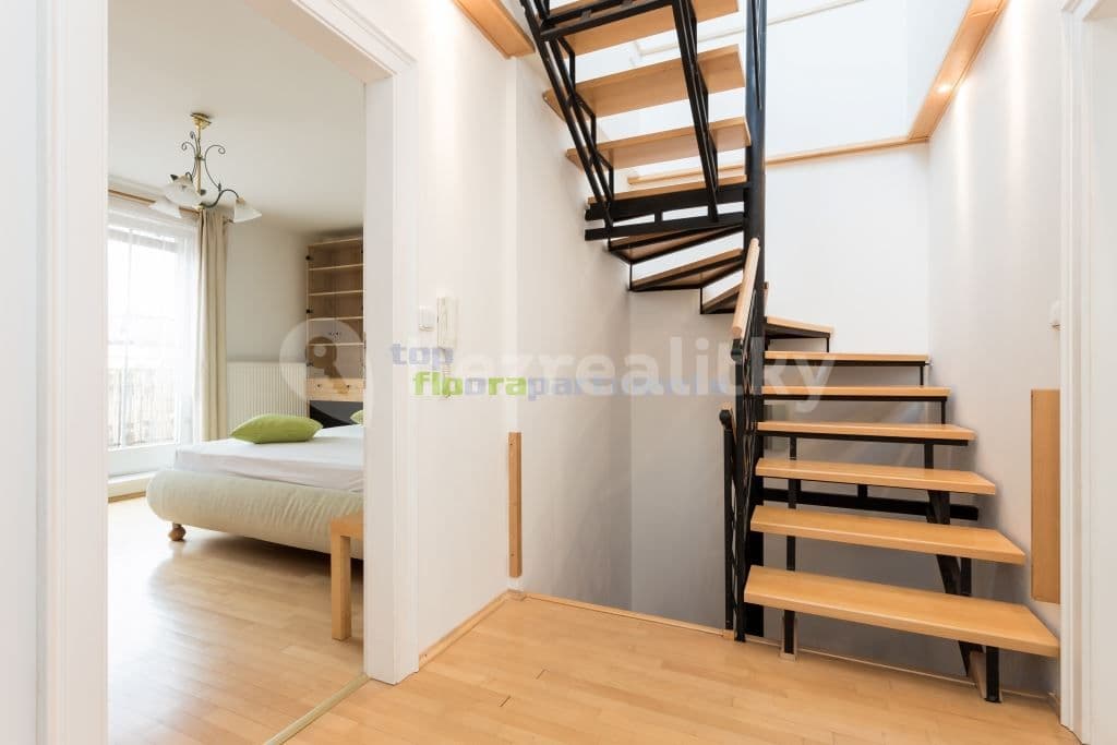 4 bedroom with open-plan kitchen flat to rent, 240 m², Přemyslovská, Prague, Prague 4 bedroom with open-plan kitchen flat to rent, 240 m², Přemyslovská, Prague, Prague