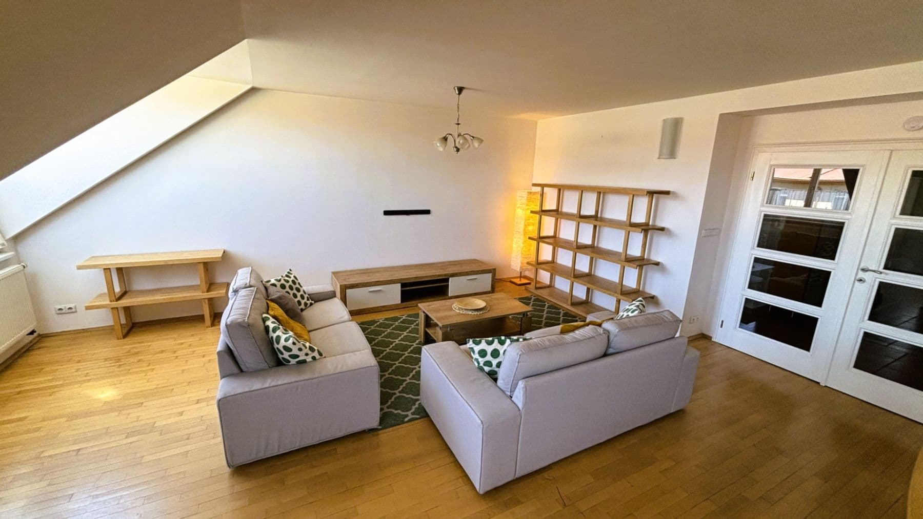 4 bedroom with open-plan kitchen flat to rent, 240 m², Přemyslovská, Prague, Prague 4 bedroom with open-plan kitchen flat to rent, 240 m², Přemyslovská, Prague, Prague