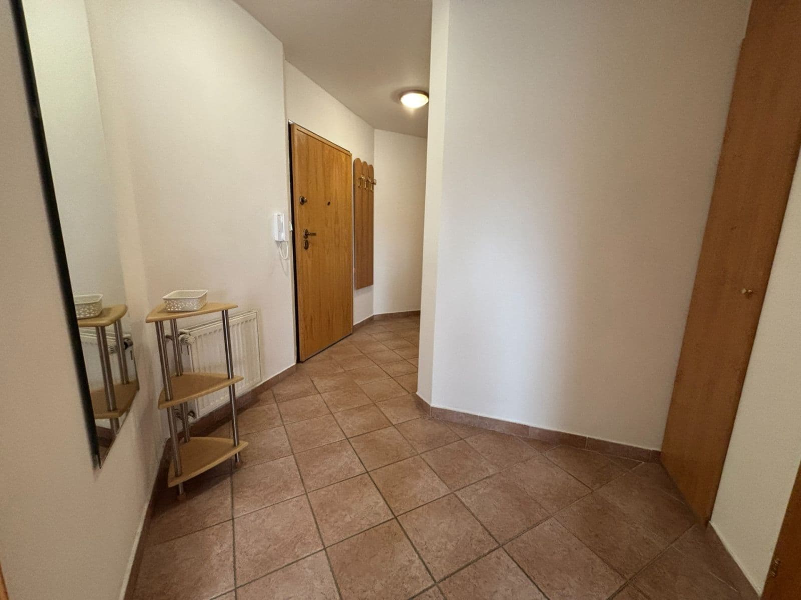 2 bedroom with open-plan kitchen flat to rent, 93 m², Přemyslovská, Prague, Prague 2 bedroom with open-plan kitchen flat to rent, 93 m², Přemyslovská, Prague, Prague